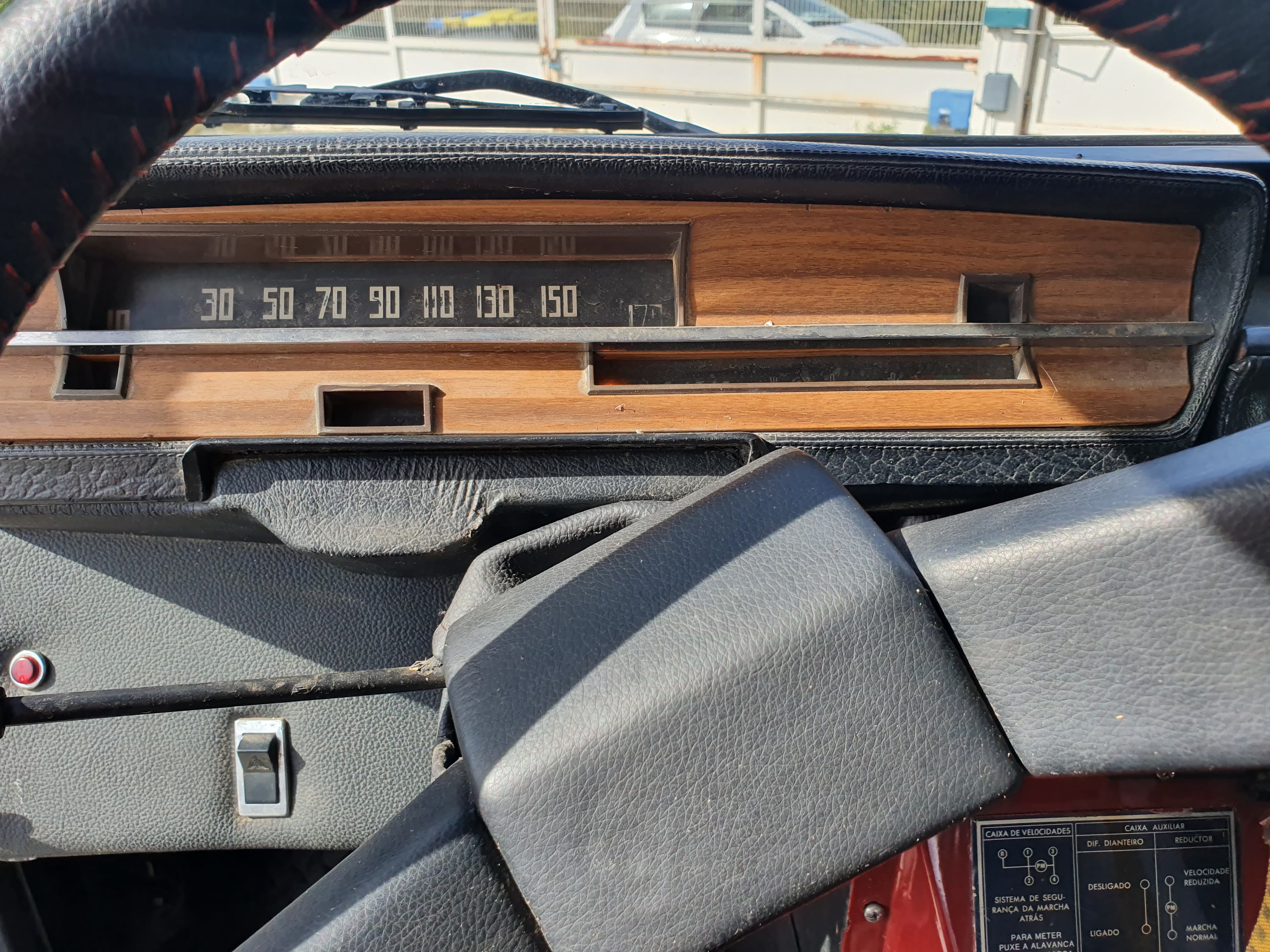 UMM 4x4 · Ano 1984 — imagem 22