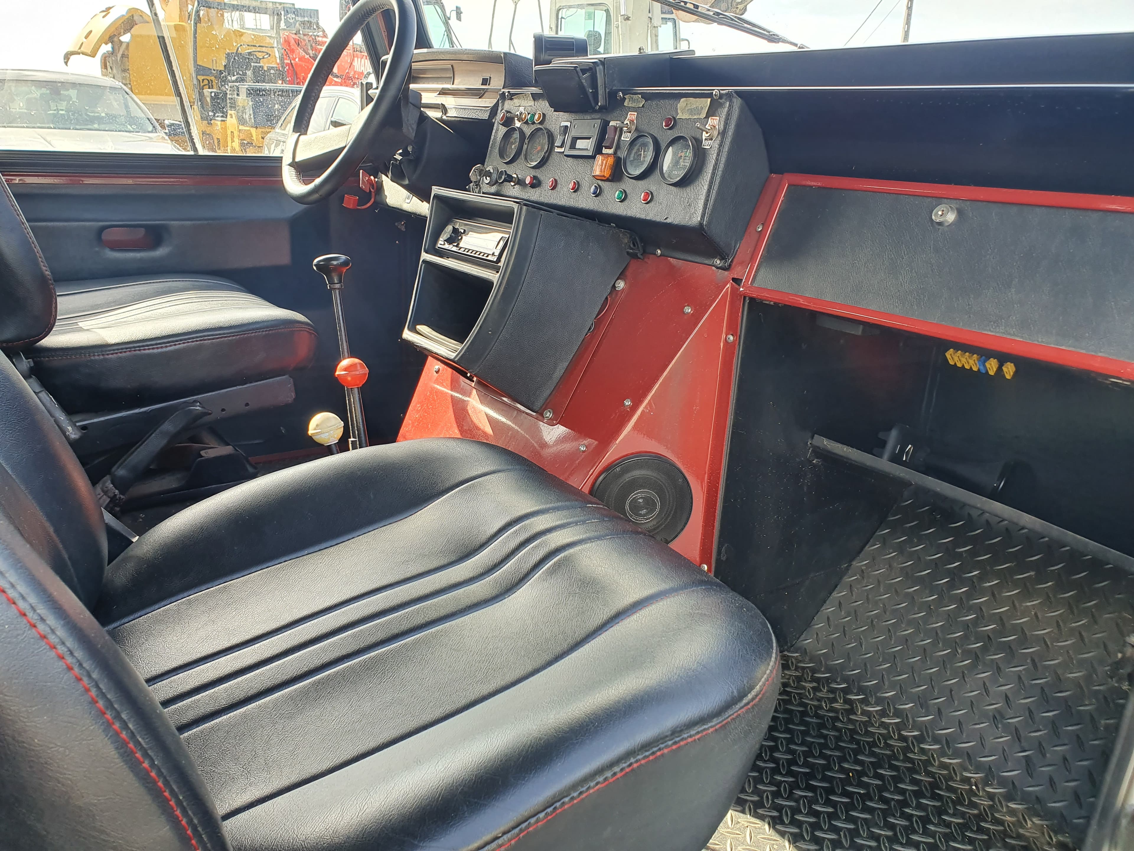 UMM 4x4 · Ano 1984 — imagem 13