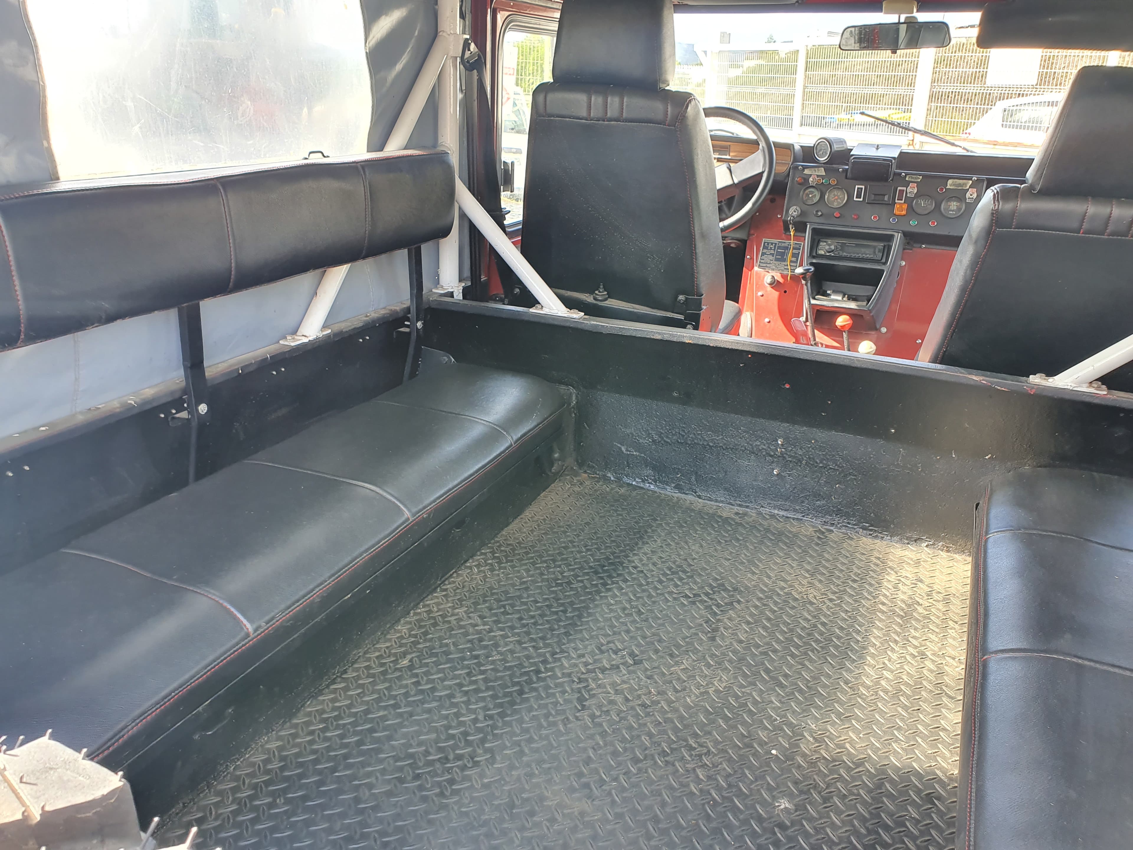 UMM 4x4 · Ano 1984 — imagem 6