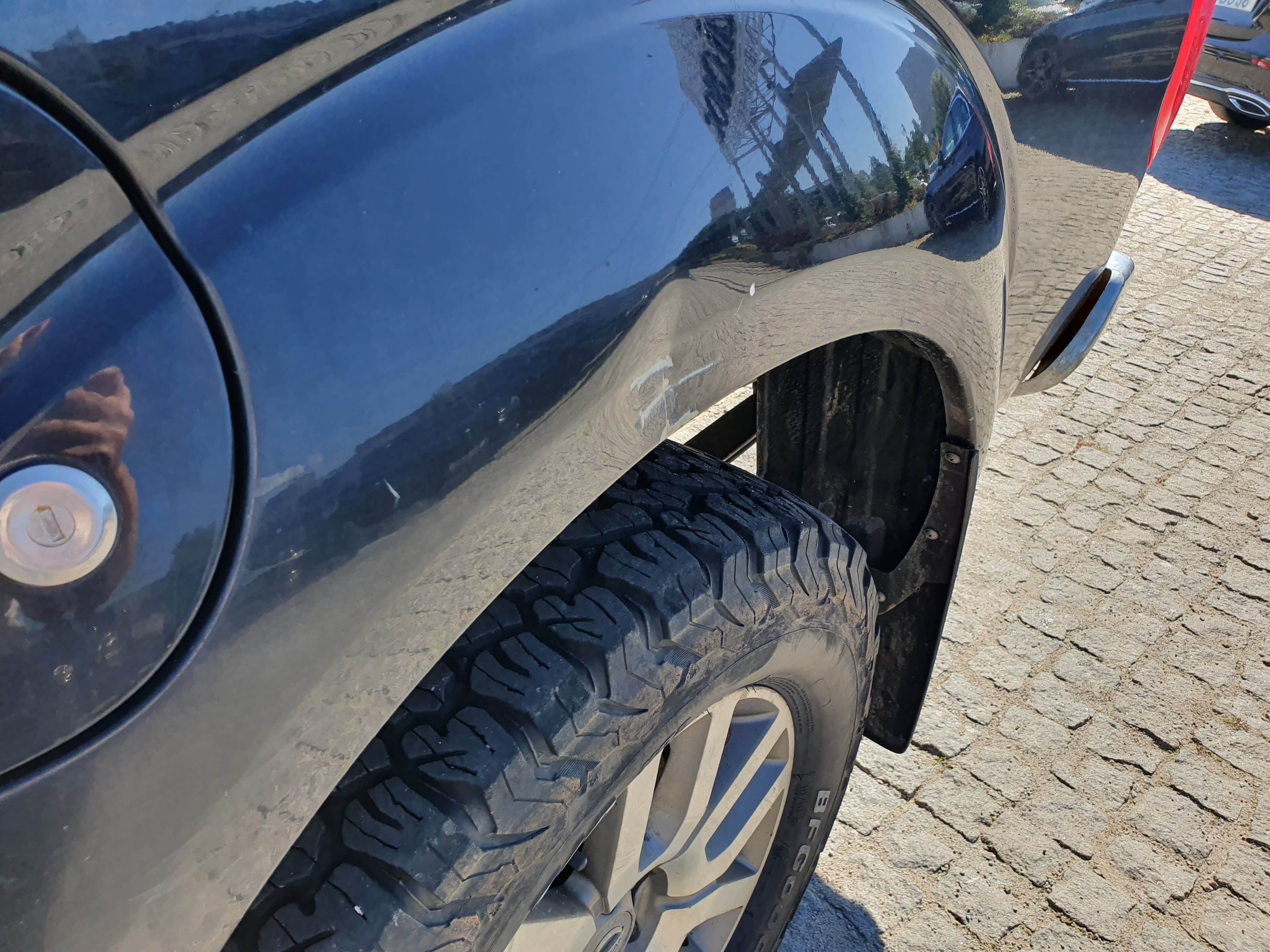LEILÃO SUSPENSO · Nissan Navarra 3000 V6 · Ano 2011 — imagen 11