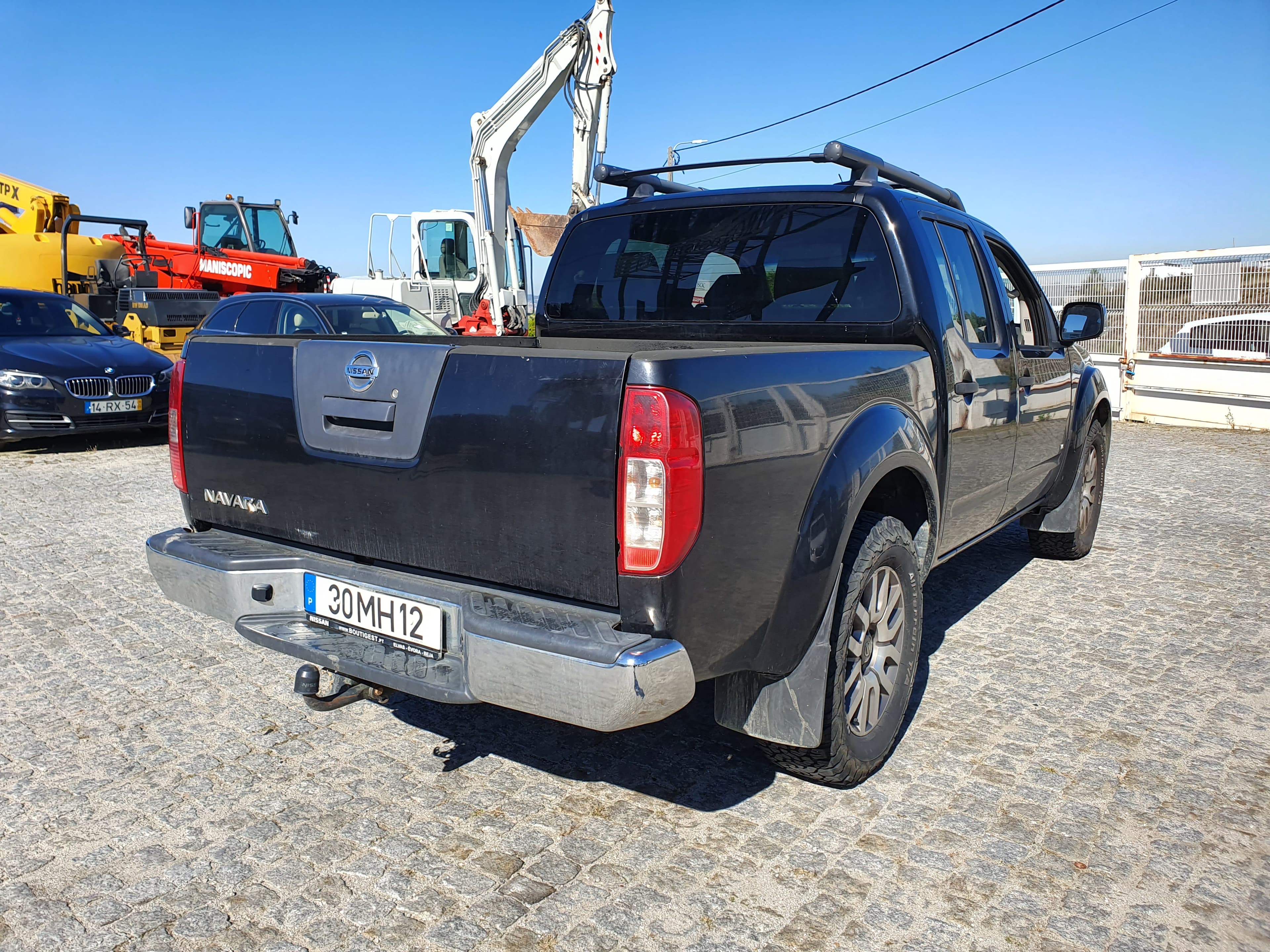 LEILÃO SUSPENSO · Nissan Navarra 3000 V6 · Ano 2011 — imagen 4