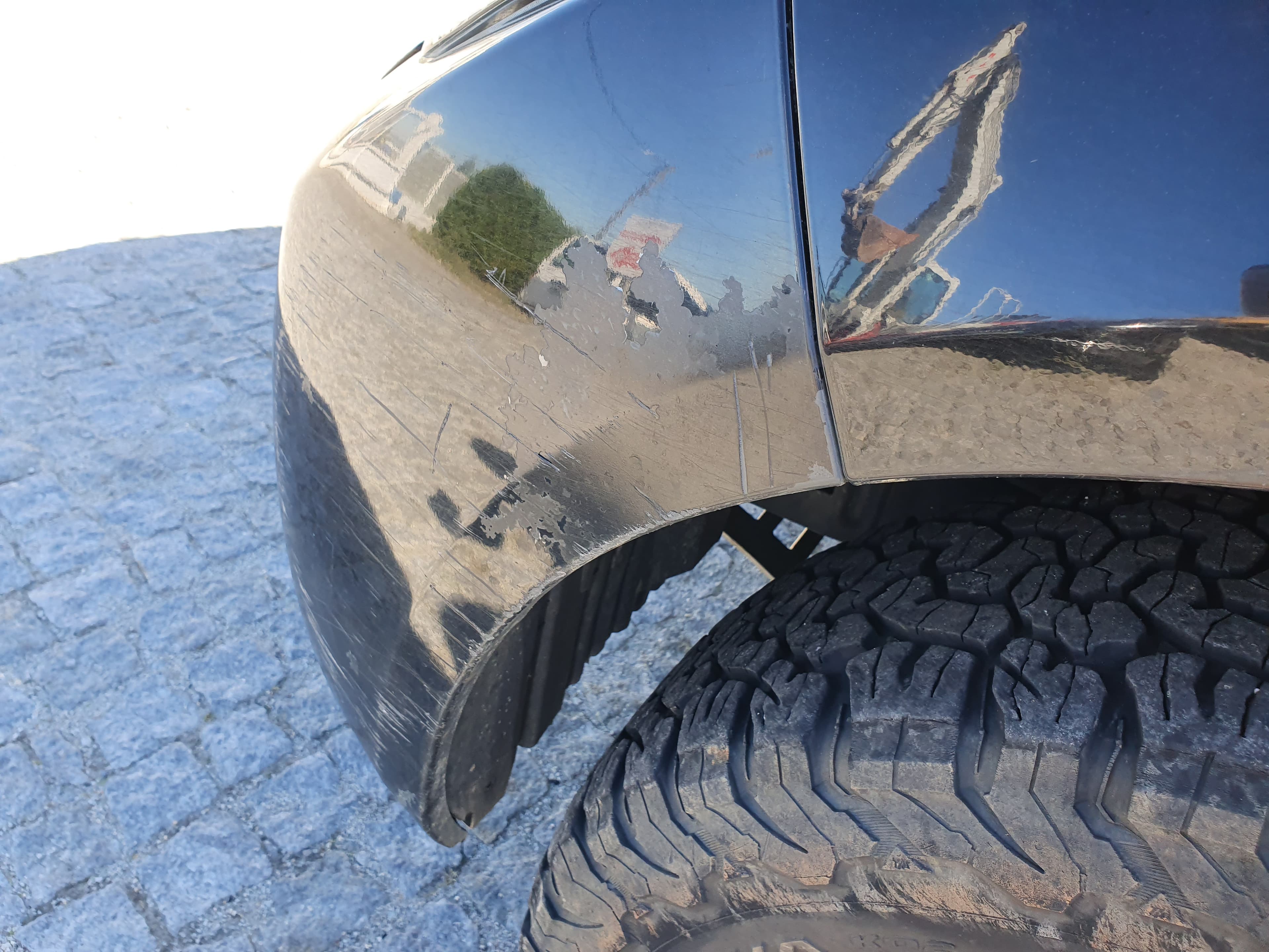 LEILÃO SUSPENSO · Nissan Navarra 3000 V6 · Ano 2011 — imagen 12