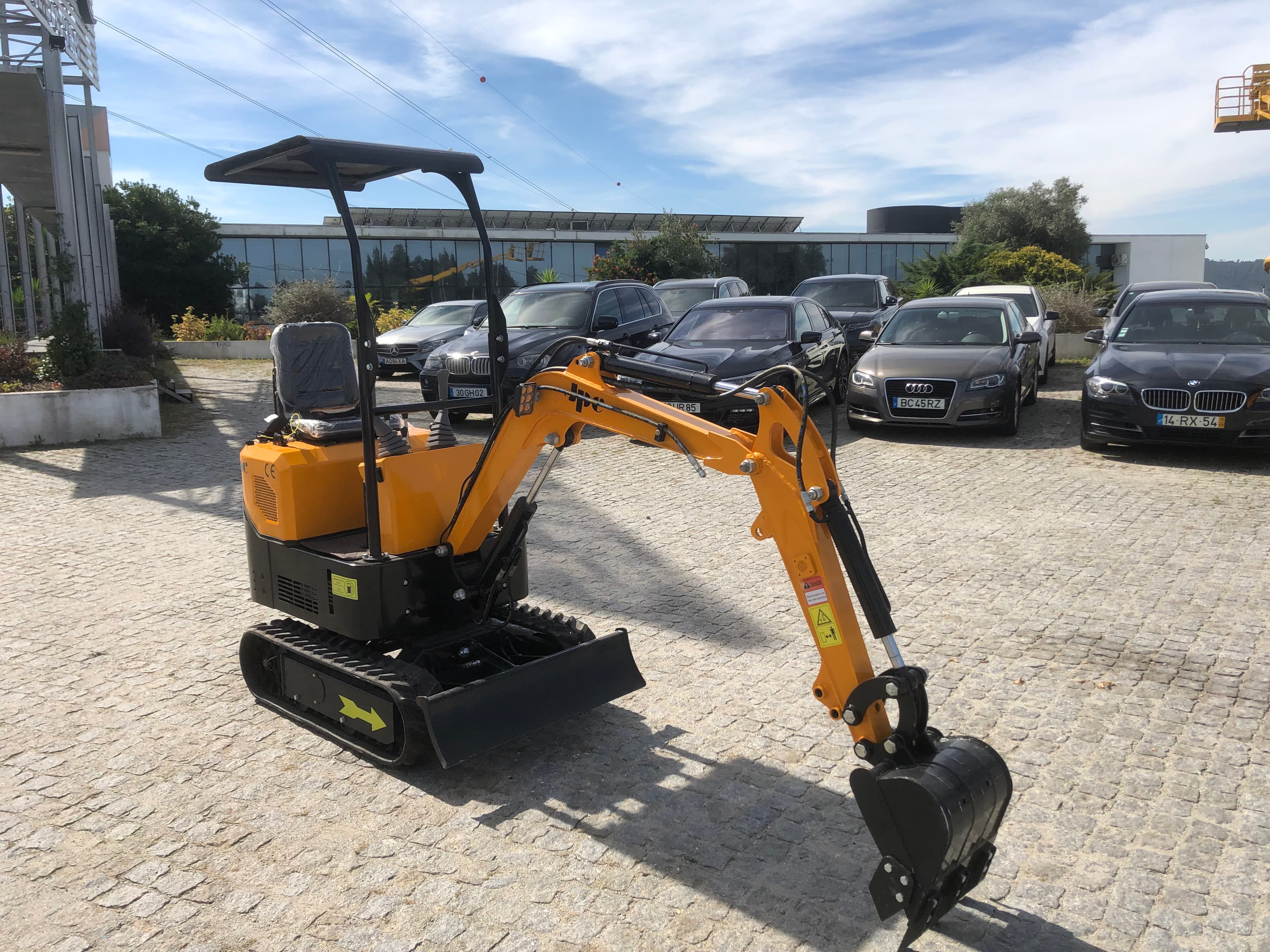 Mini Giratória JPC HT12 · Ano 2023 — imagem 1