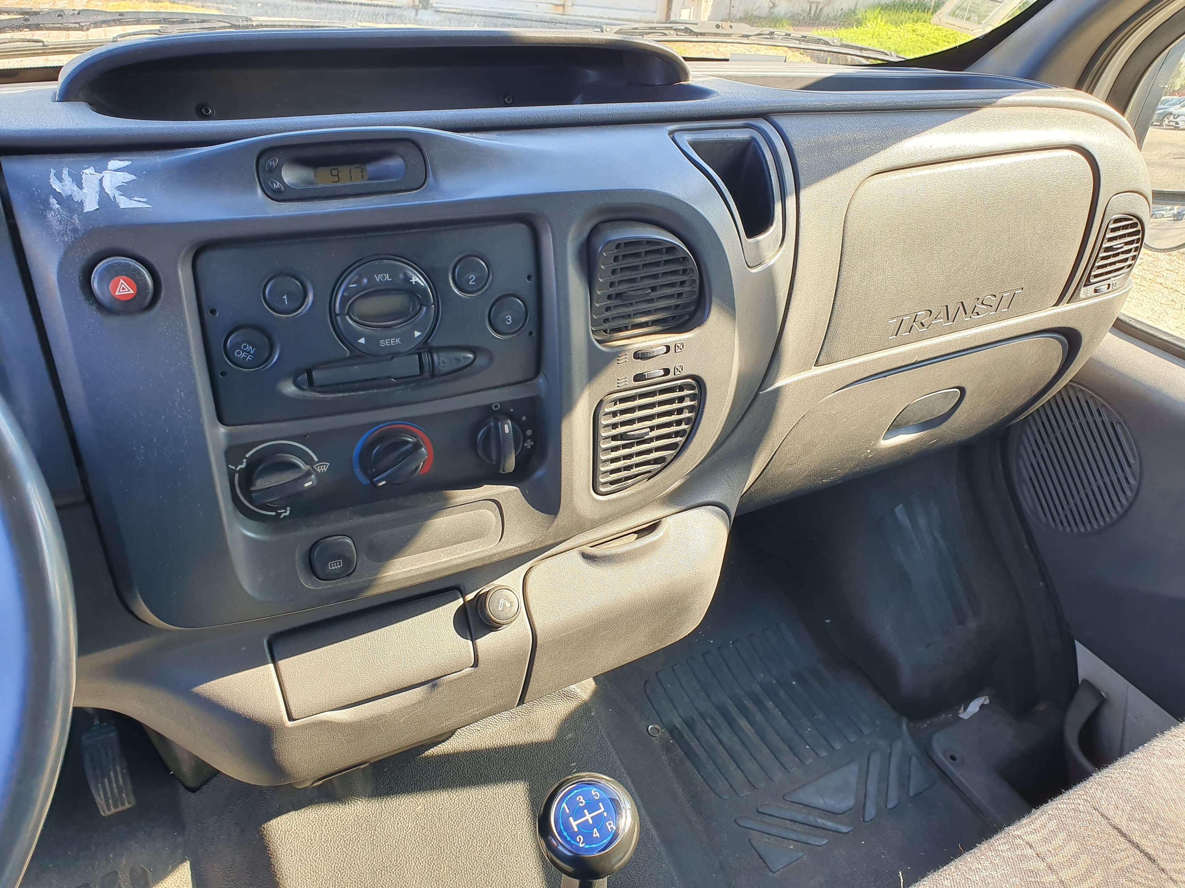 Ford Transit — imagen 25