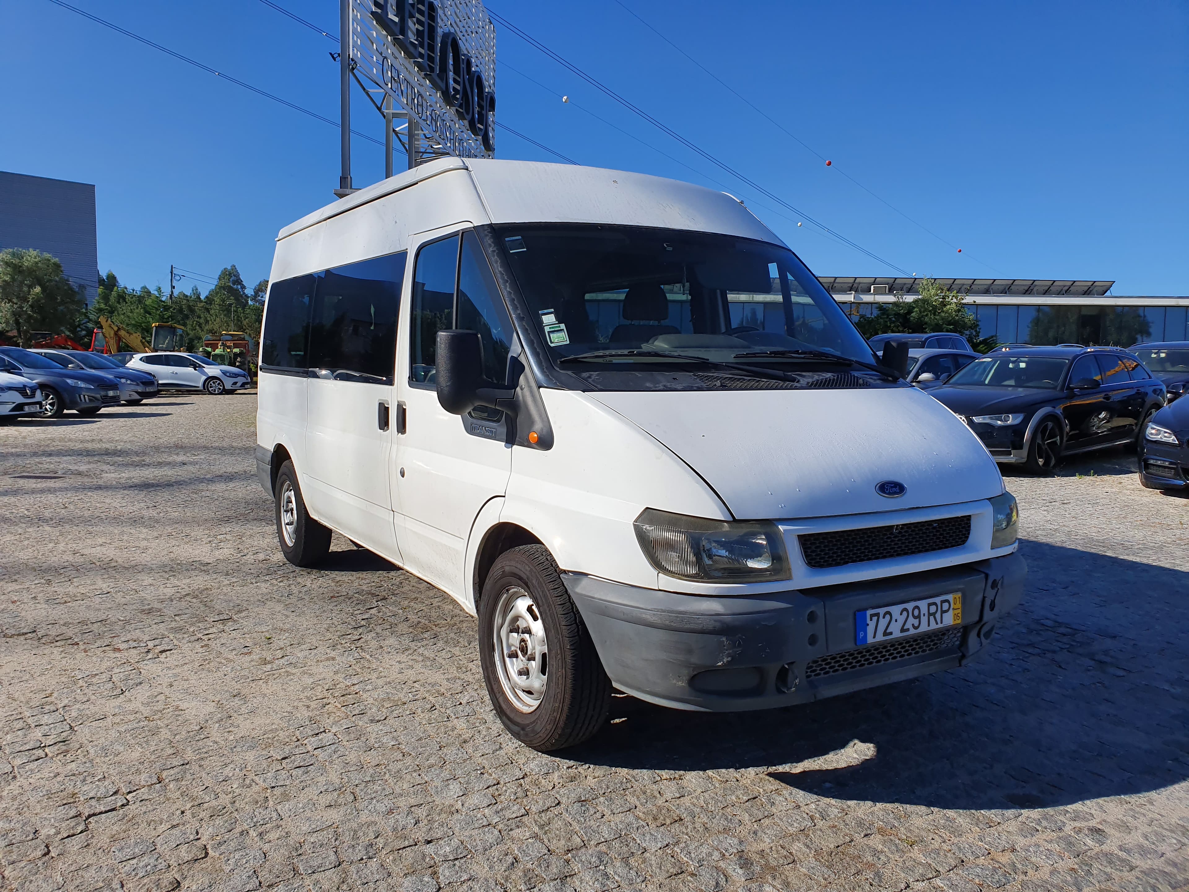 Ford Transit — imagen 1