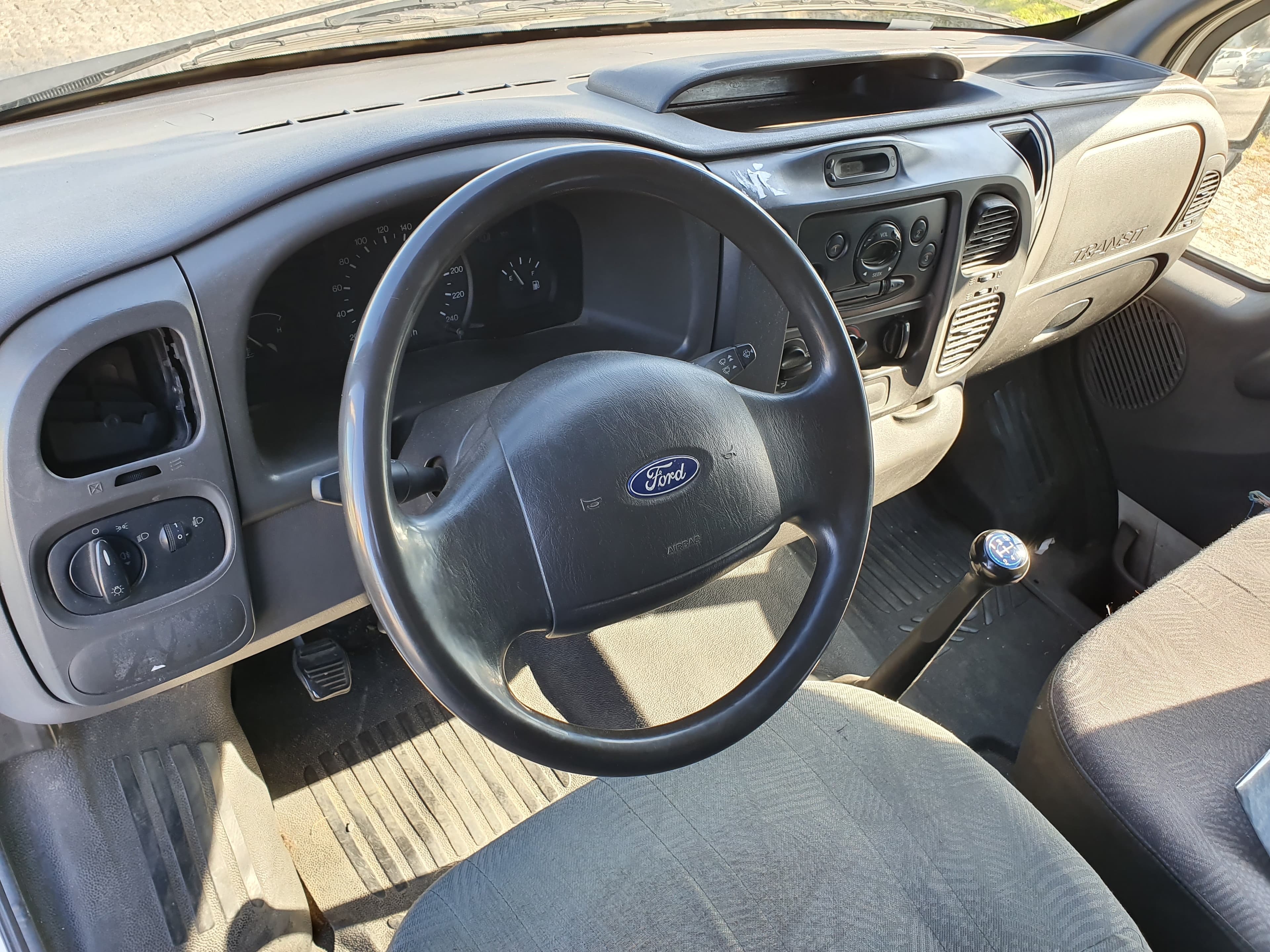 Ford Transit — imagen 29