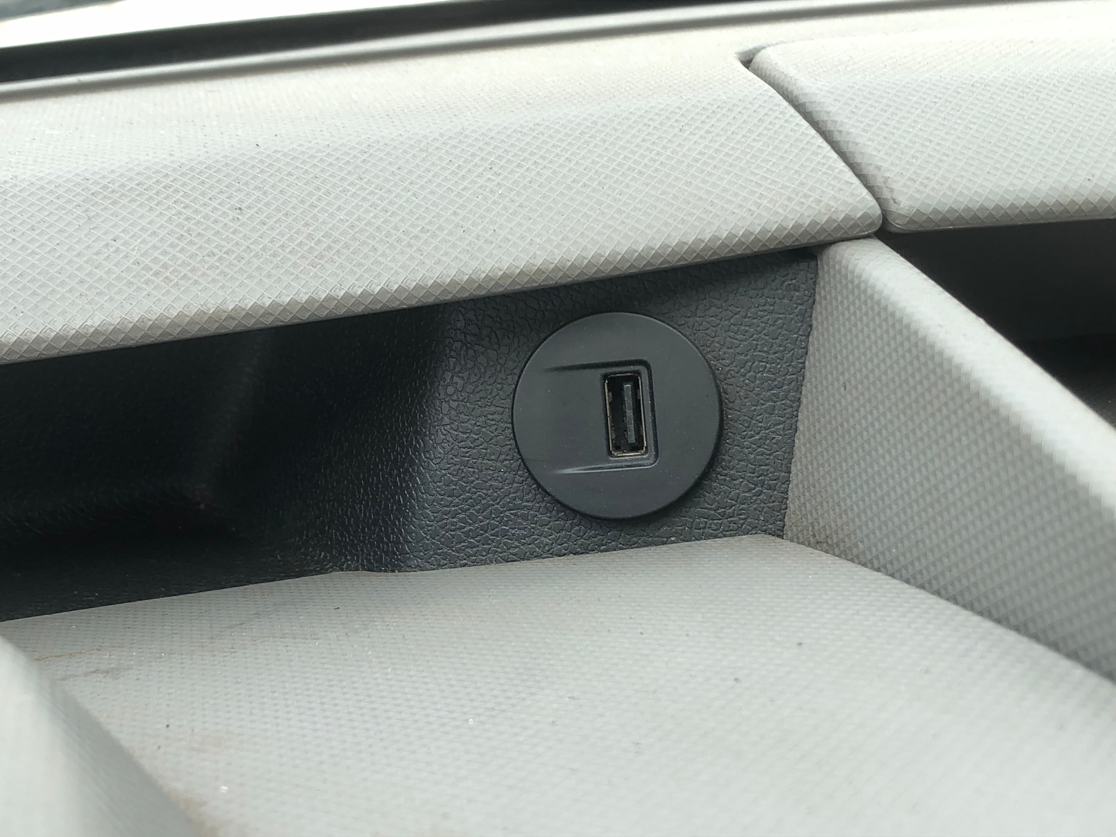 Renault Master · Ano 2014 — imagen 40
