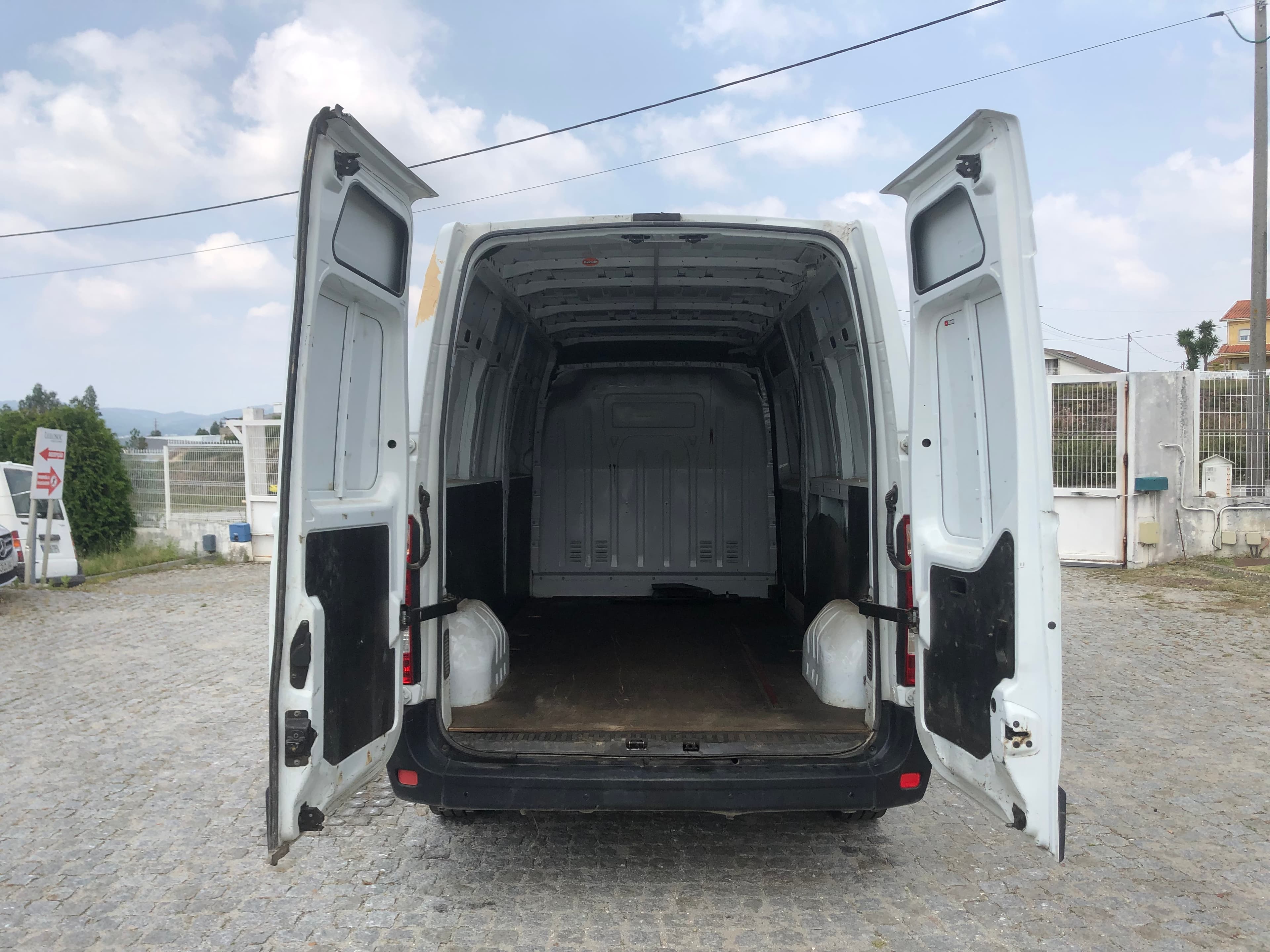 Renault Master · Ano 2014 — imagen 7