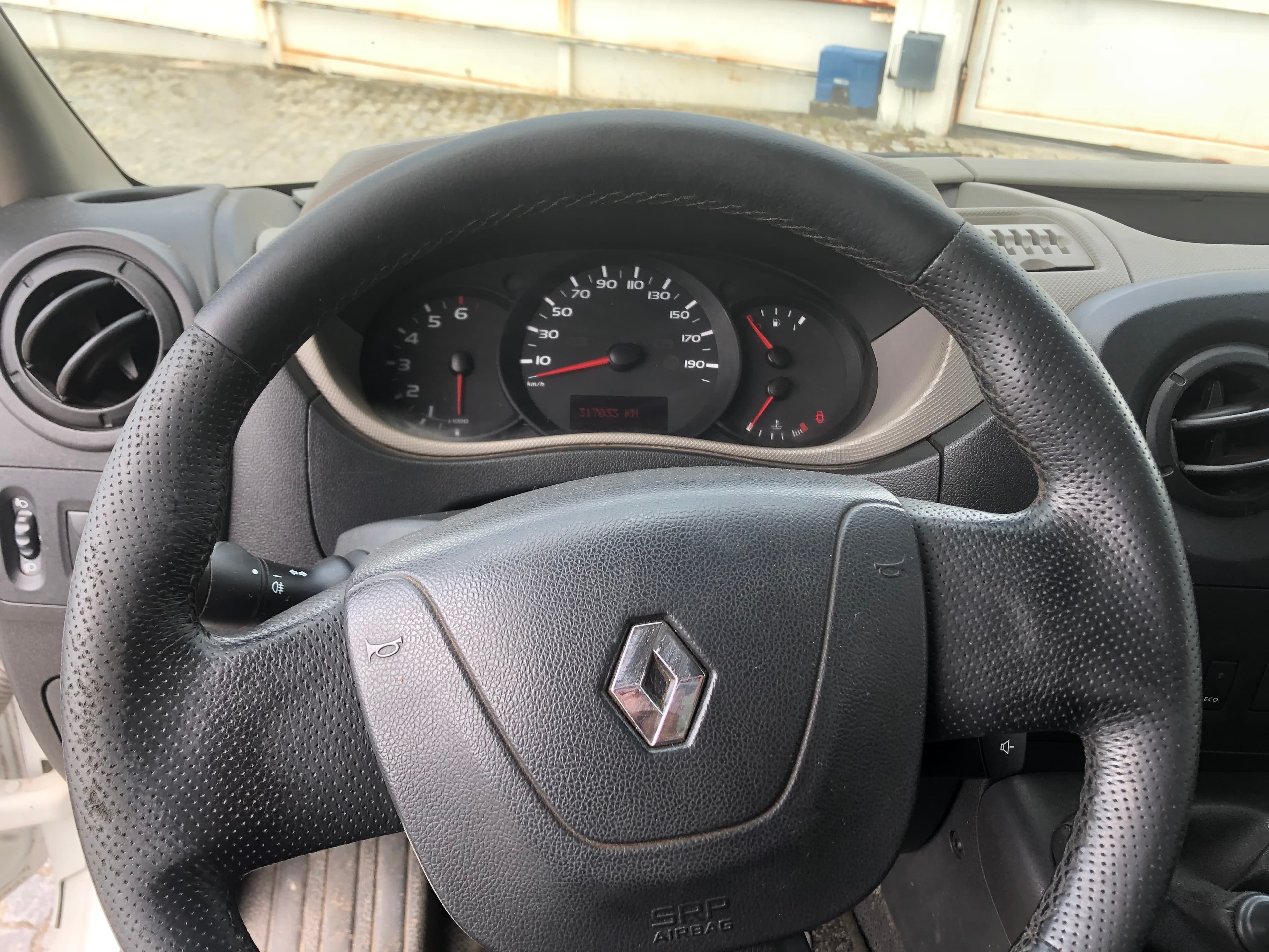 Renault Master · Ano 2014 — imagen 32