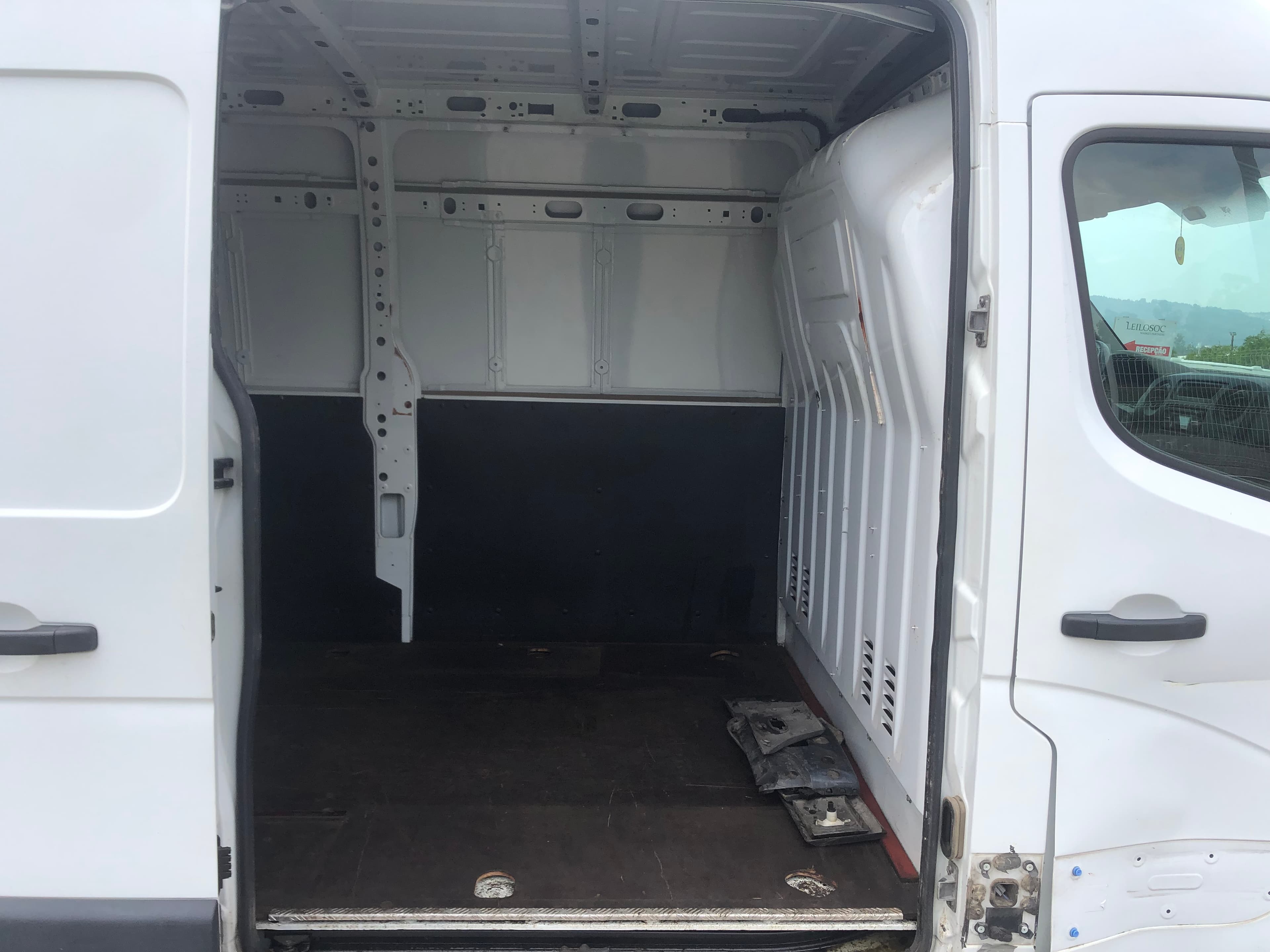 Renault Master · Ano 2014 — imagen 10
