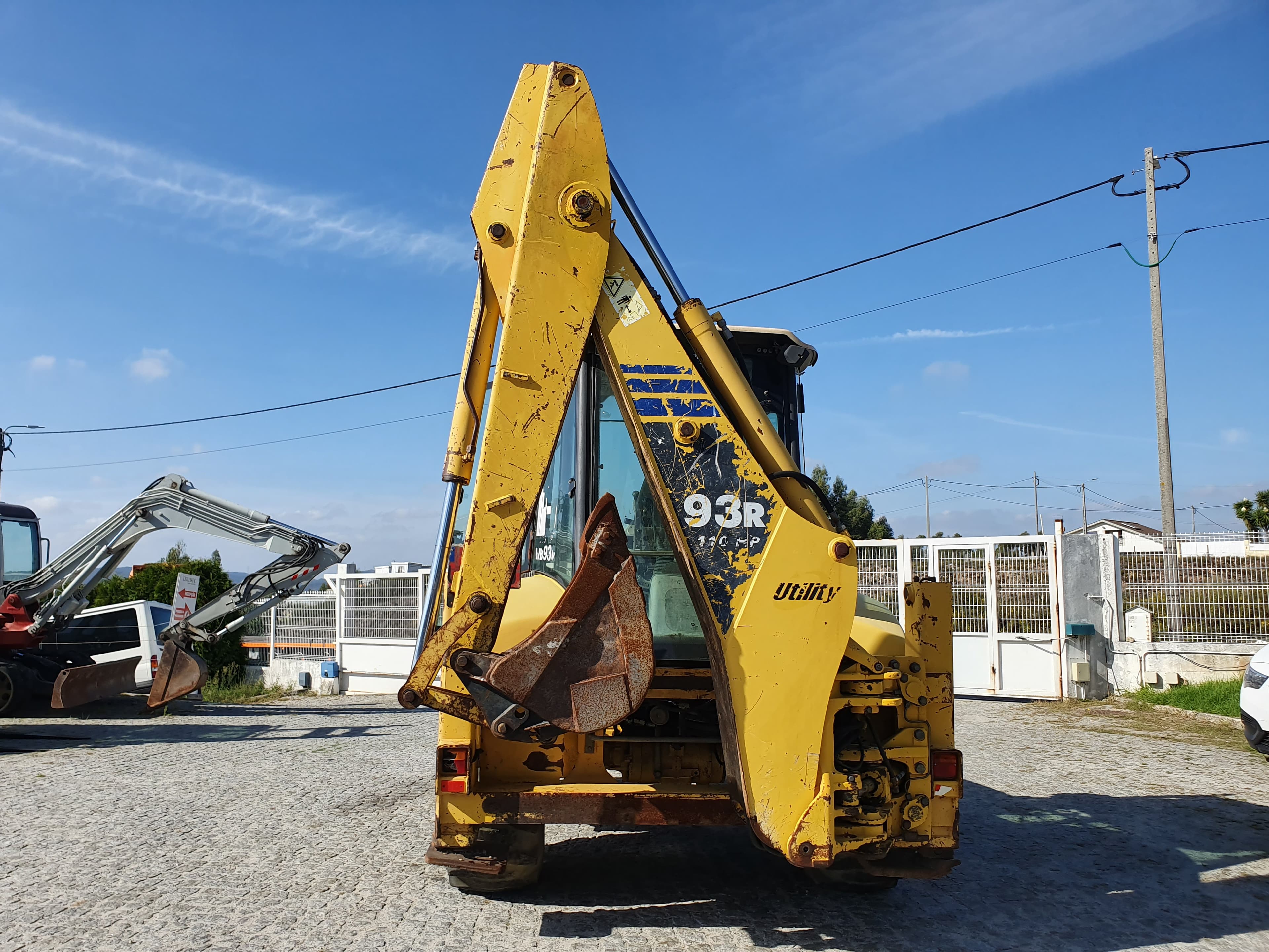 Retroescavadora Komatsu W93 R · Ano 2004 — imagem 6