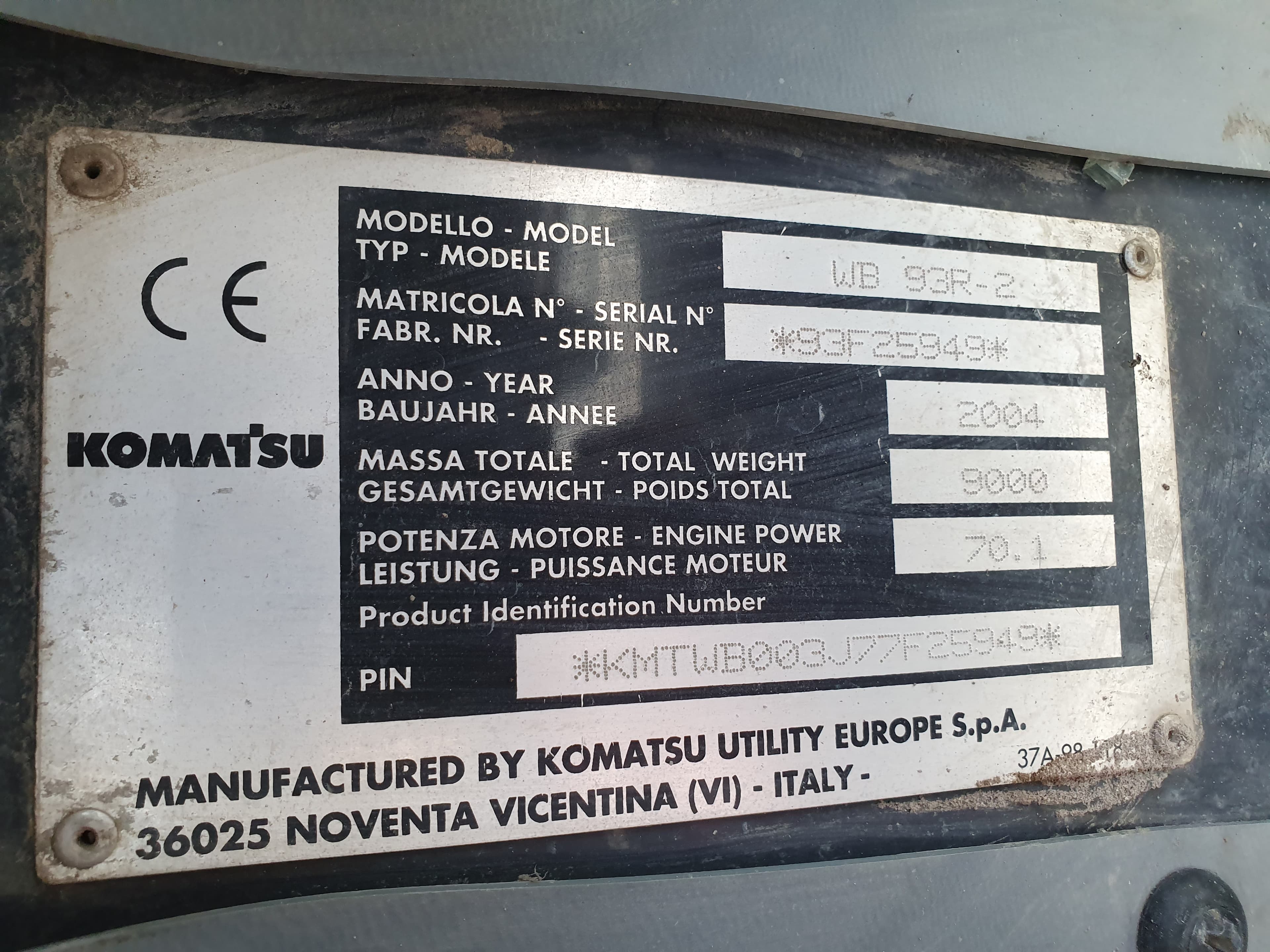 Retroescavadora Komatsu W93 R · Ano 2004 — imagem 17