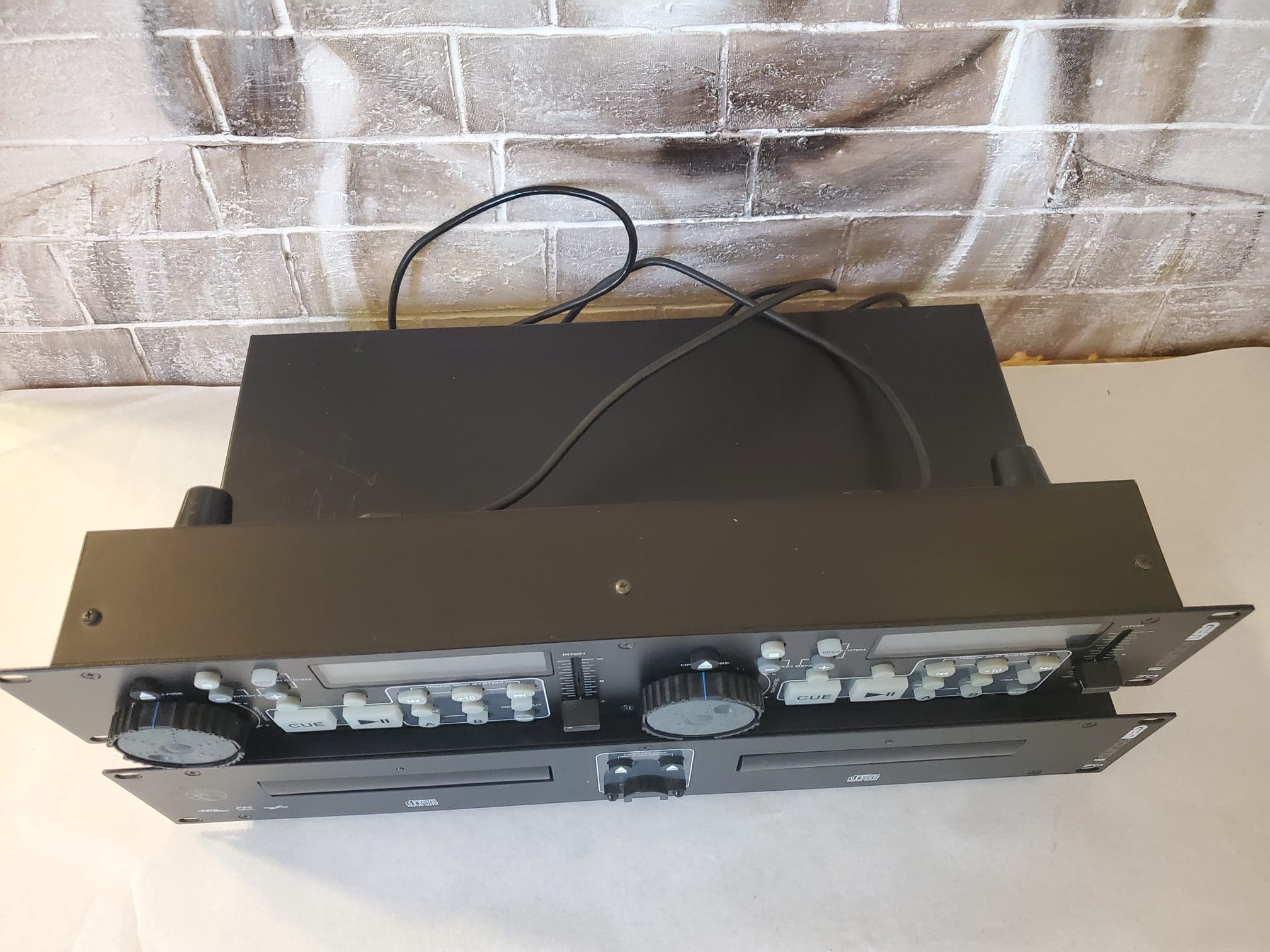 Conjunto Profissional CD-70 Dual CD Player — imagem 10