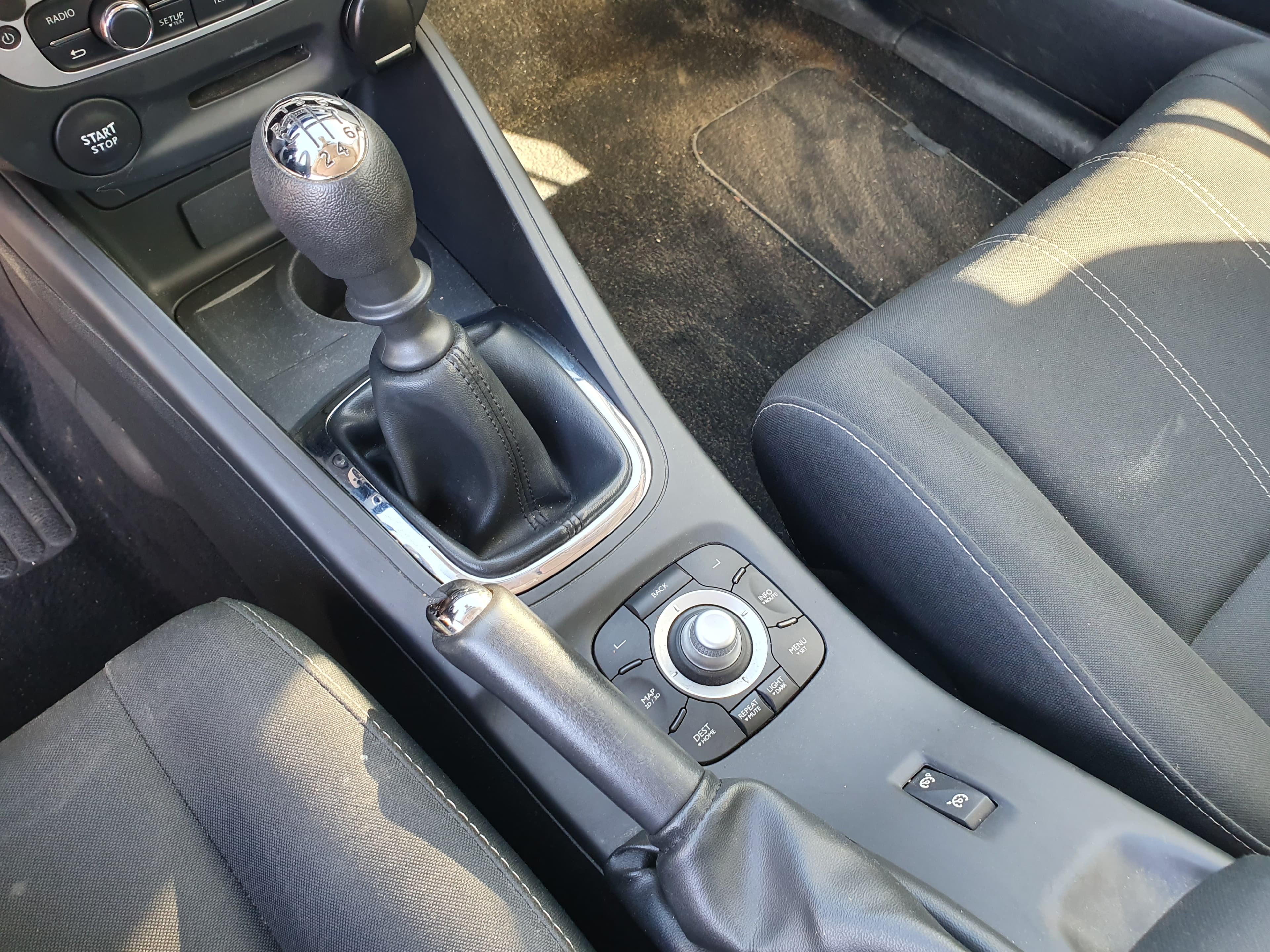 Renault Mégane · Ano 2013 — imagem 36