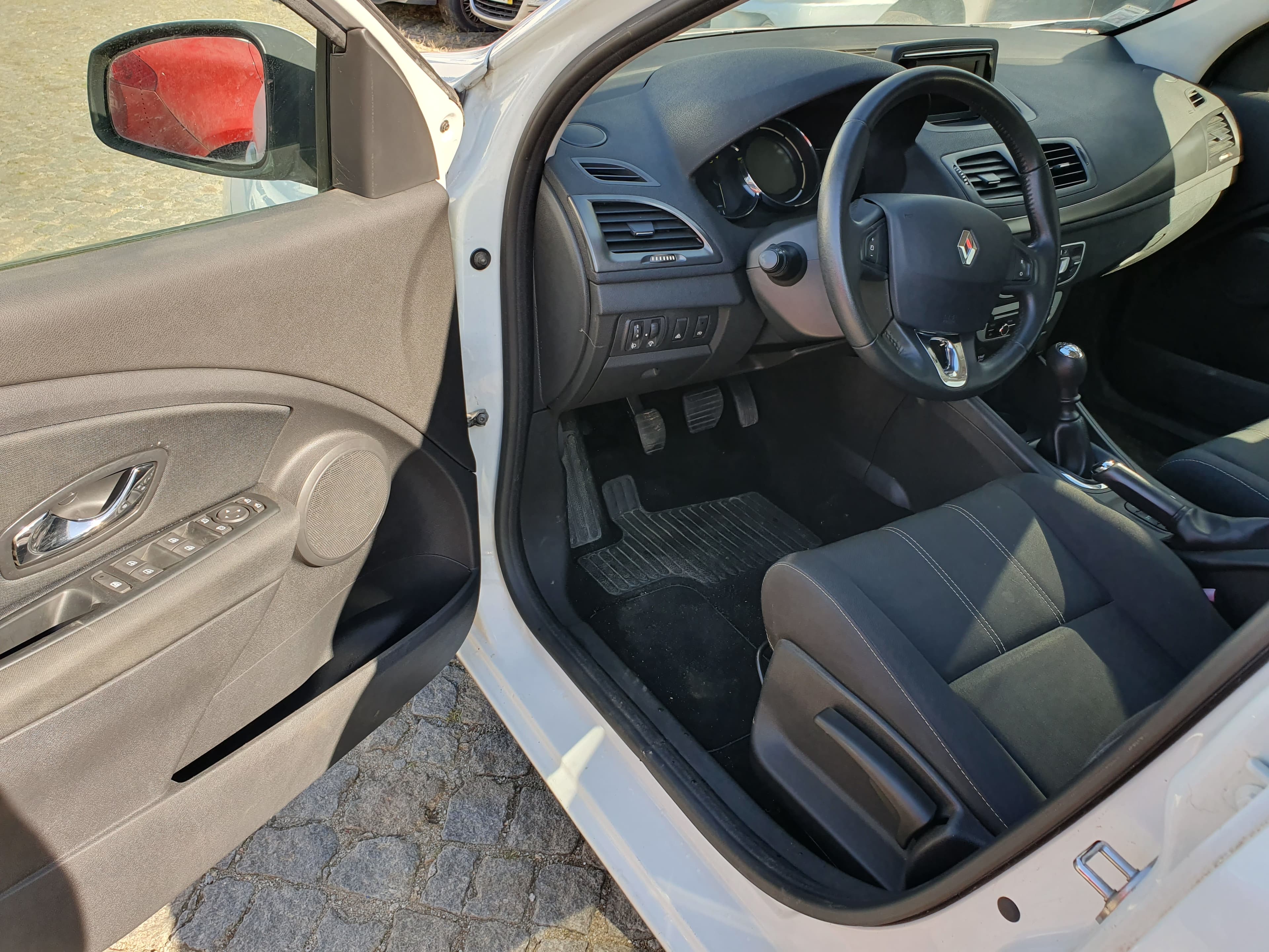Renault Mégane · Ano 2013 — imagem 30