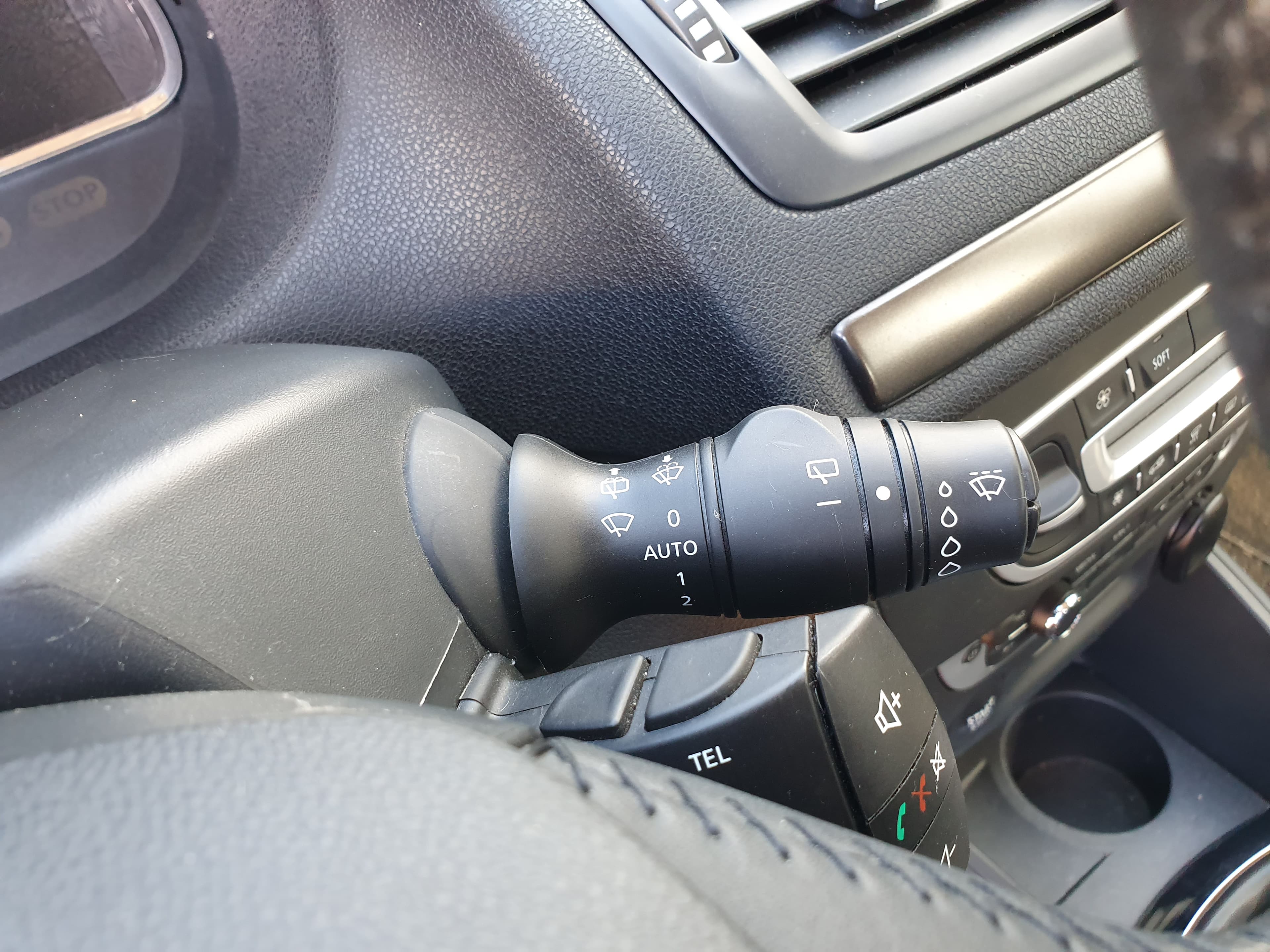 Renault Mégane · Ano 2013 — imagem 34