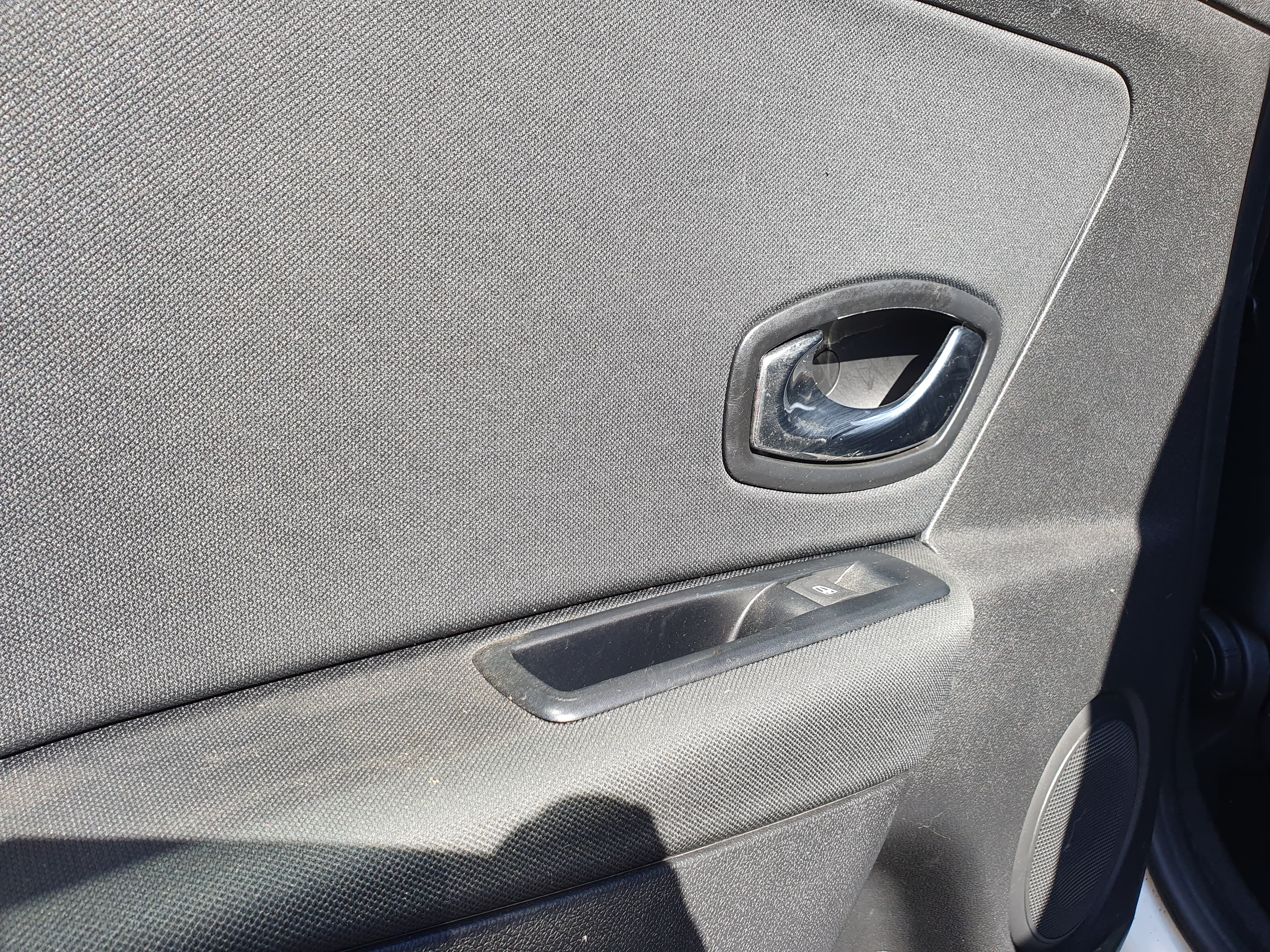 Renault Mégane · Ano 2013 — imagem 23