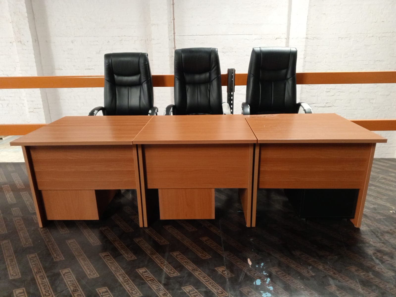 Mobiliario de Oficina — imagen 1