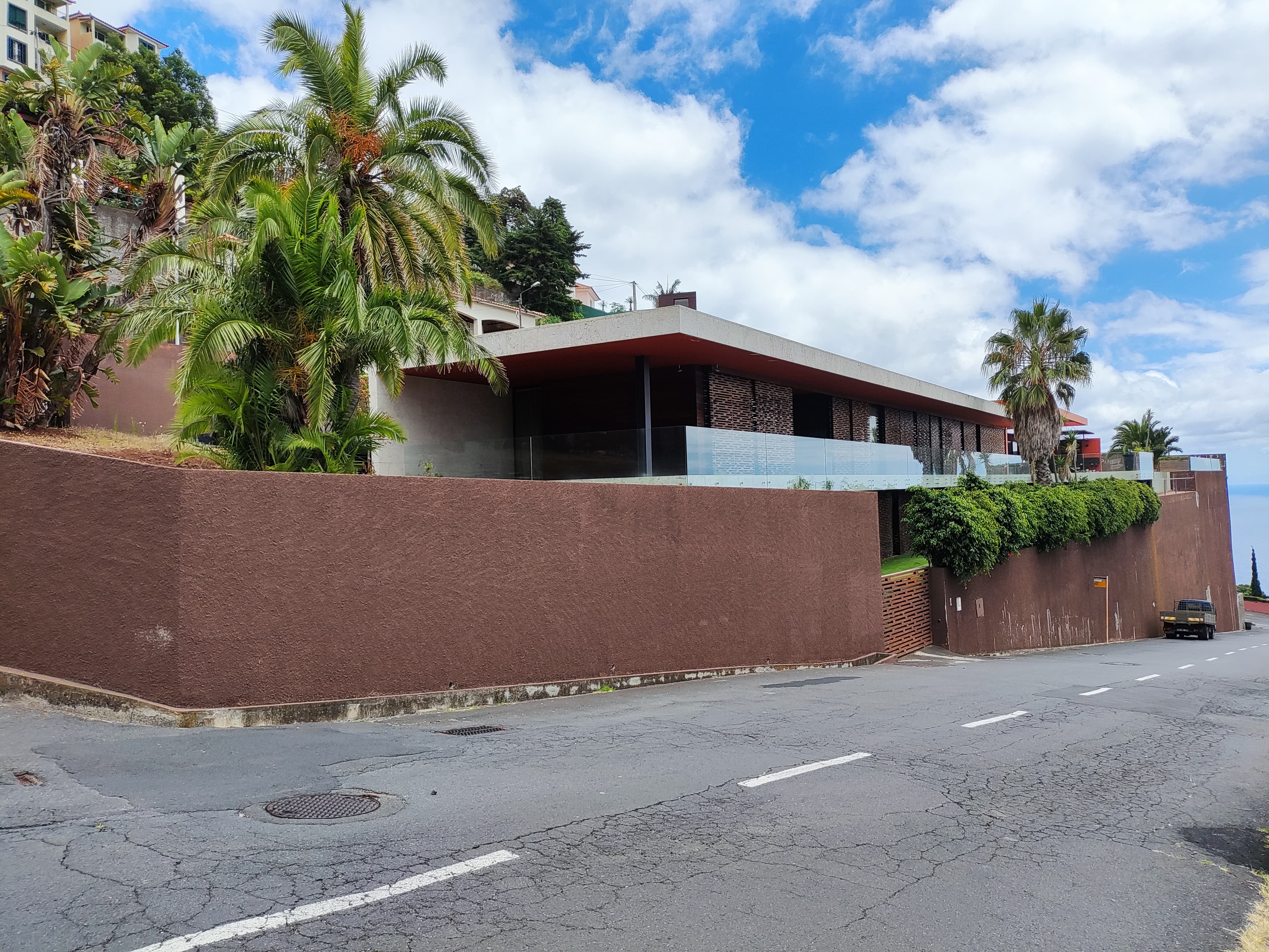 Moradia V4 · Funchal, Ilha da Madeira — imagem 1