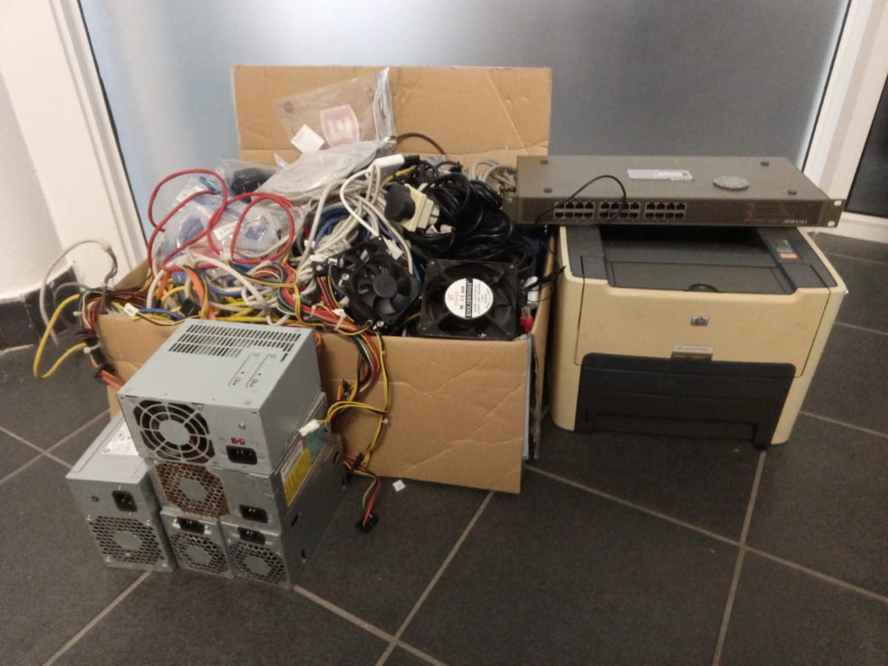 Material Informatico — imagem 1