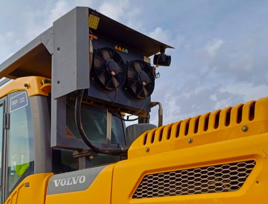 Escavadoras Volvo EC 220DL · Autocarregador florestal Ecolog 574C — image 7