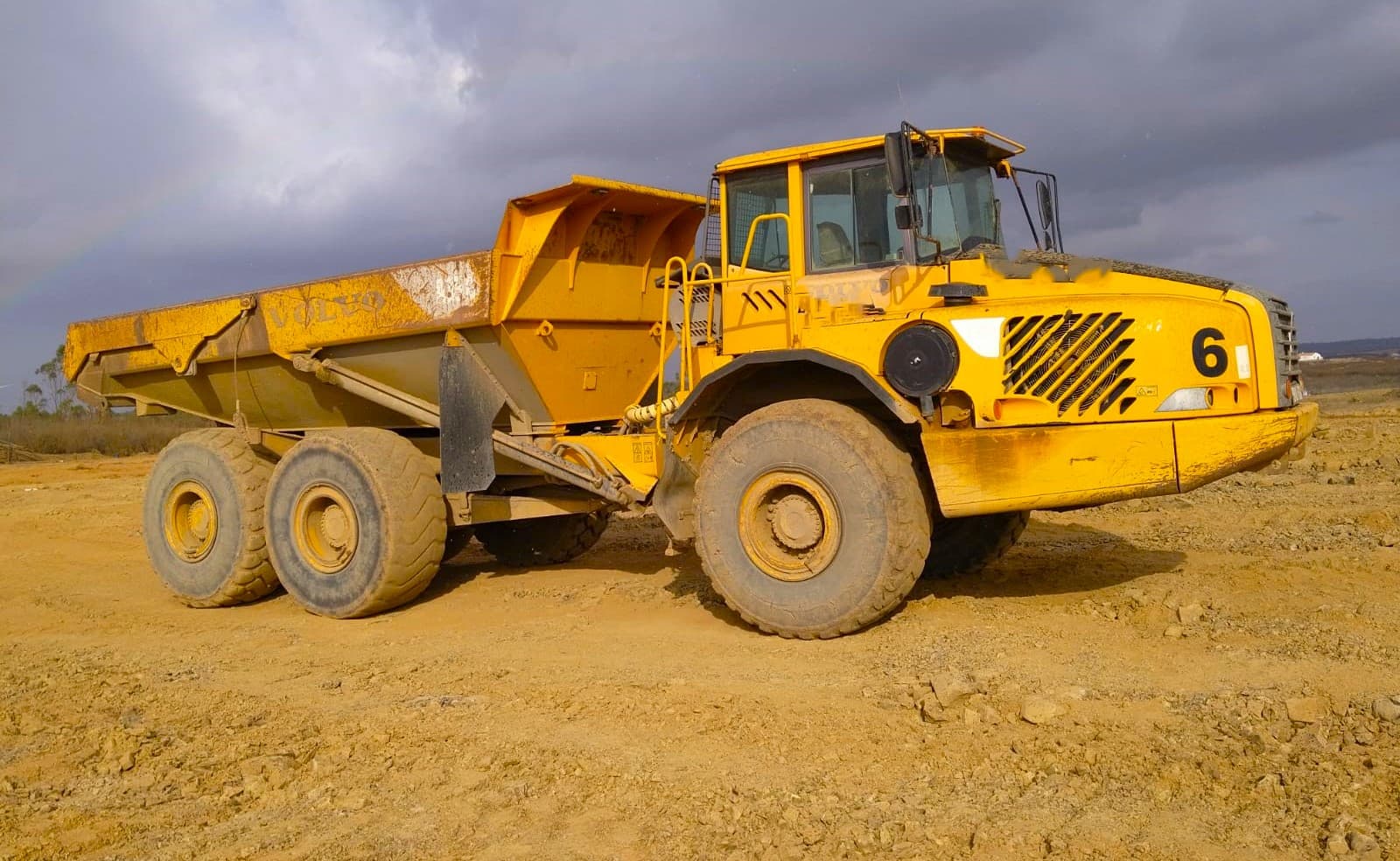 Dumper Volvo A35 — imagem 3