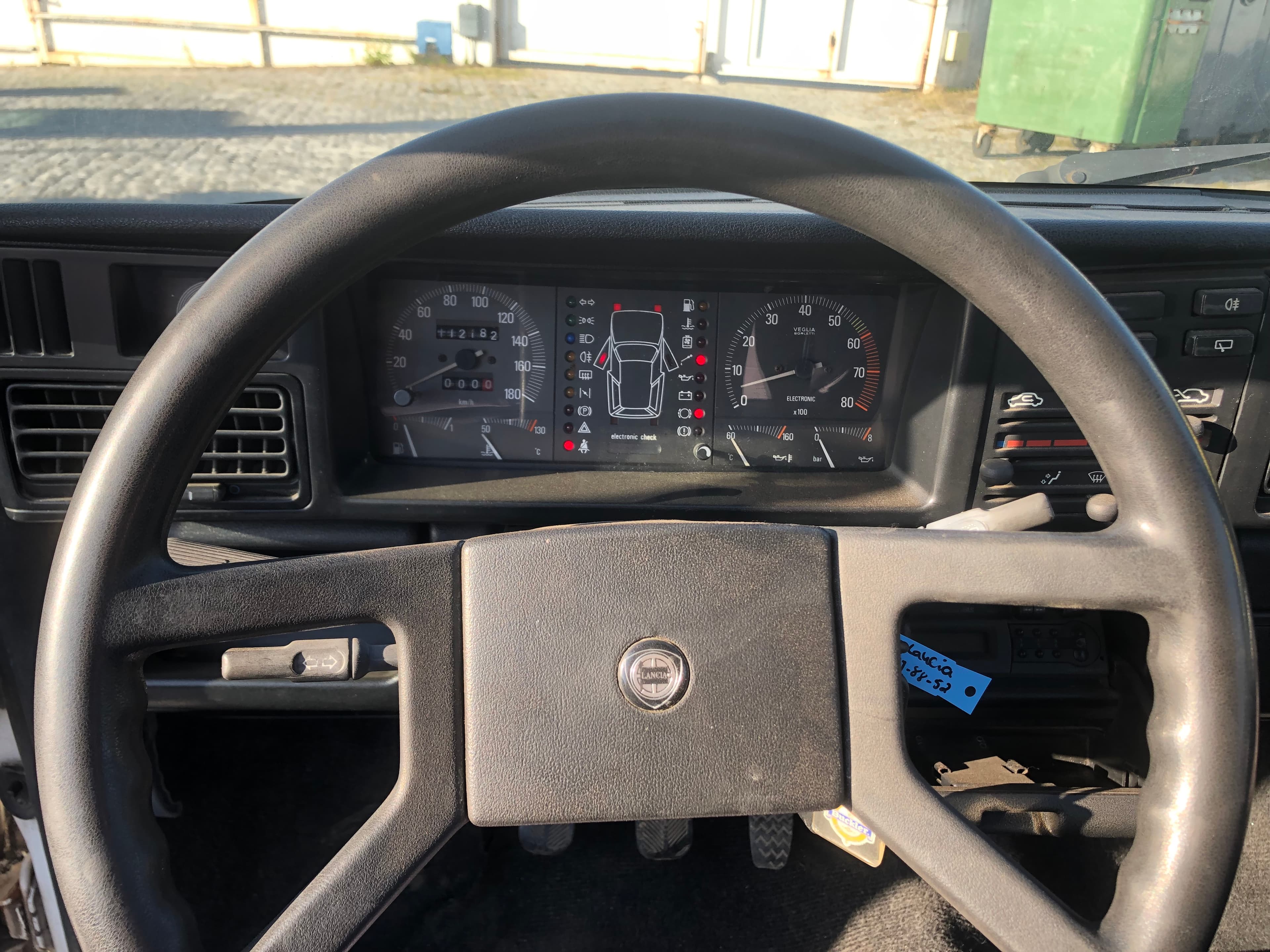 Lancia Y10 · Ano 1990 — image 14