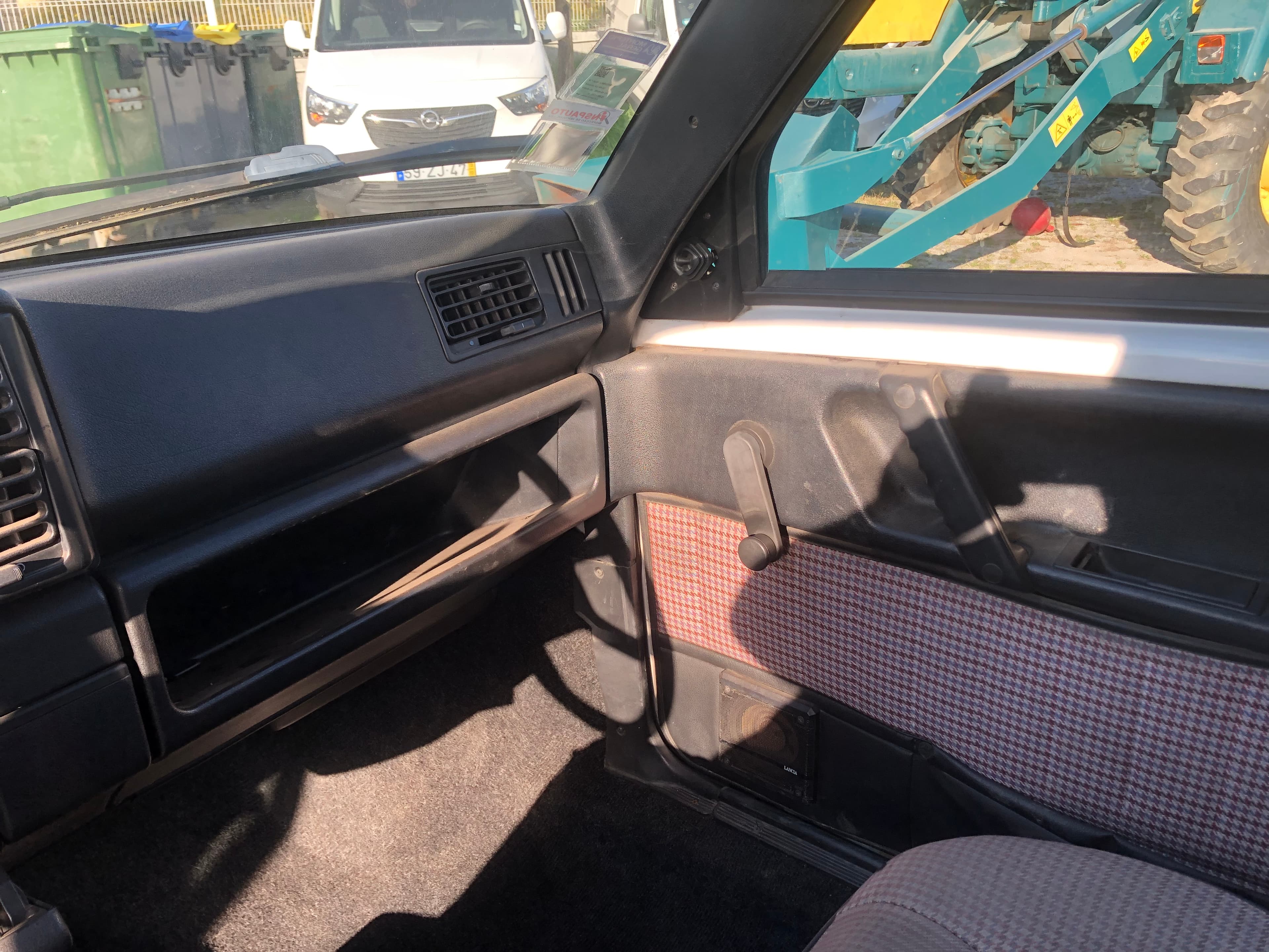 Lancia Y10 · Ano 1990 — image 23