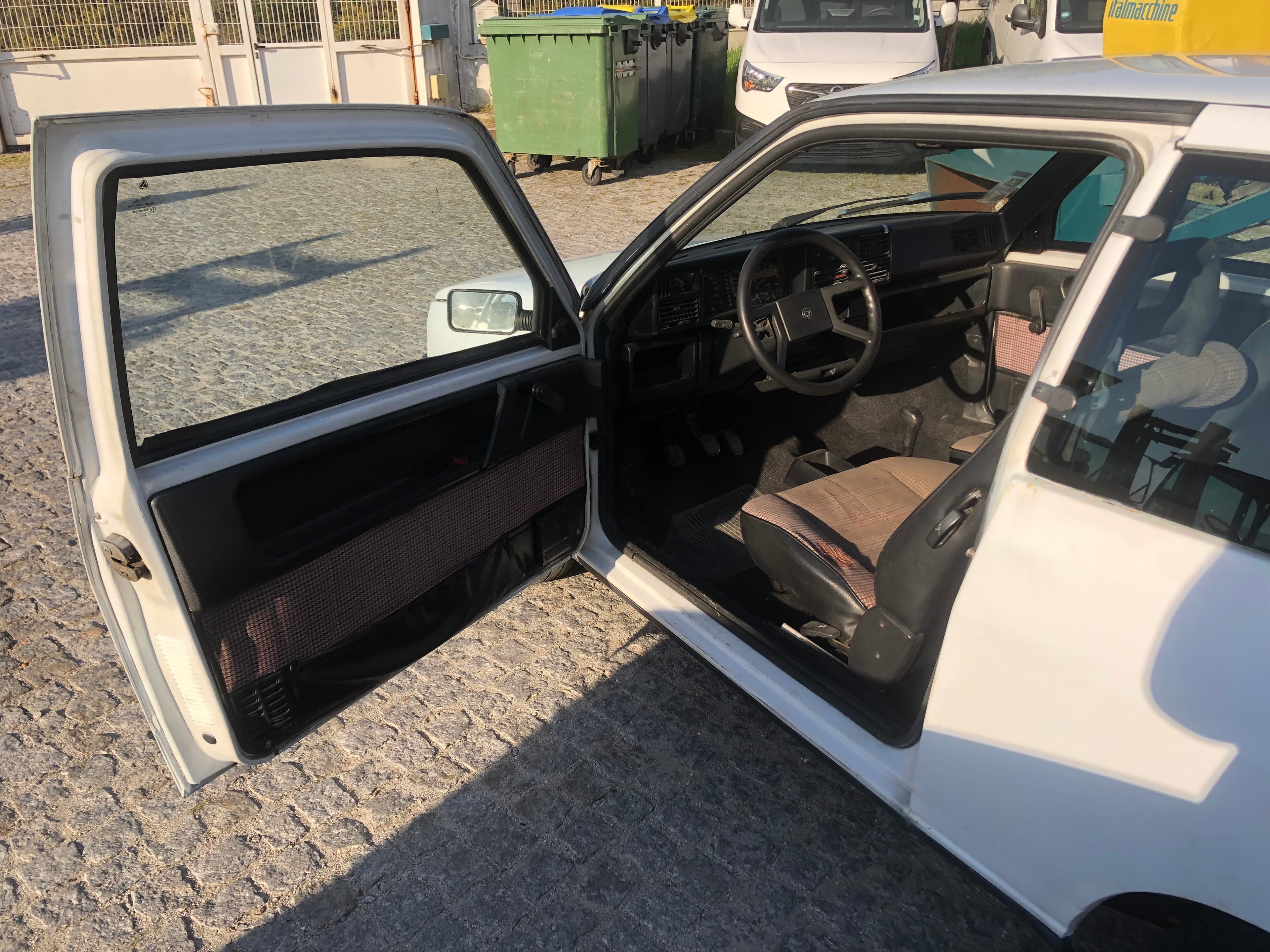 Lancia Y10 · Ano 1990 — image 8