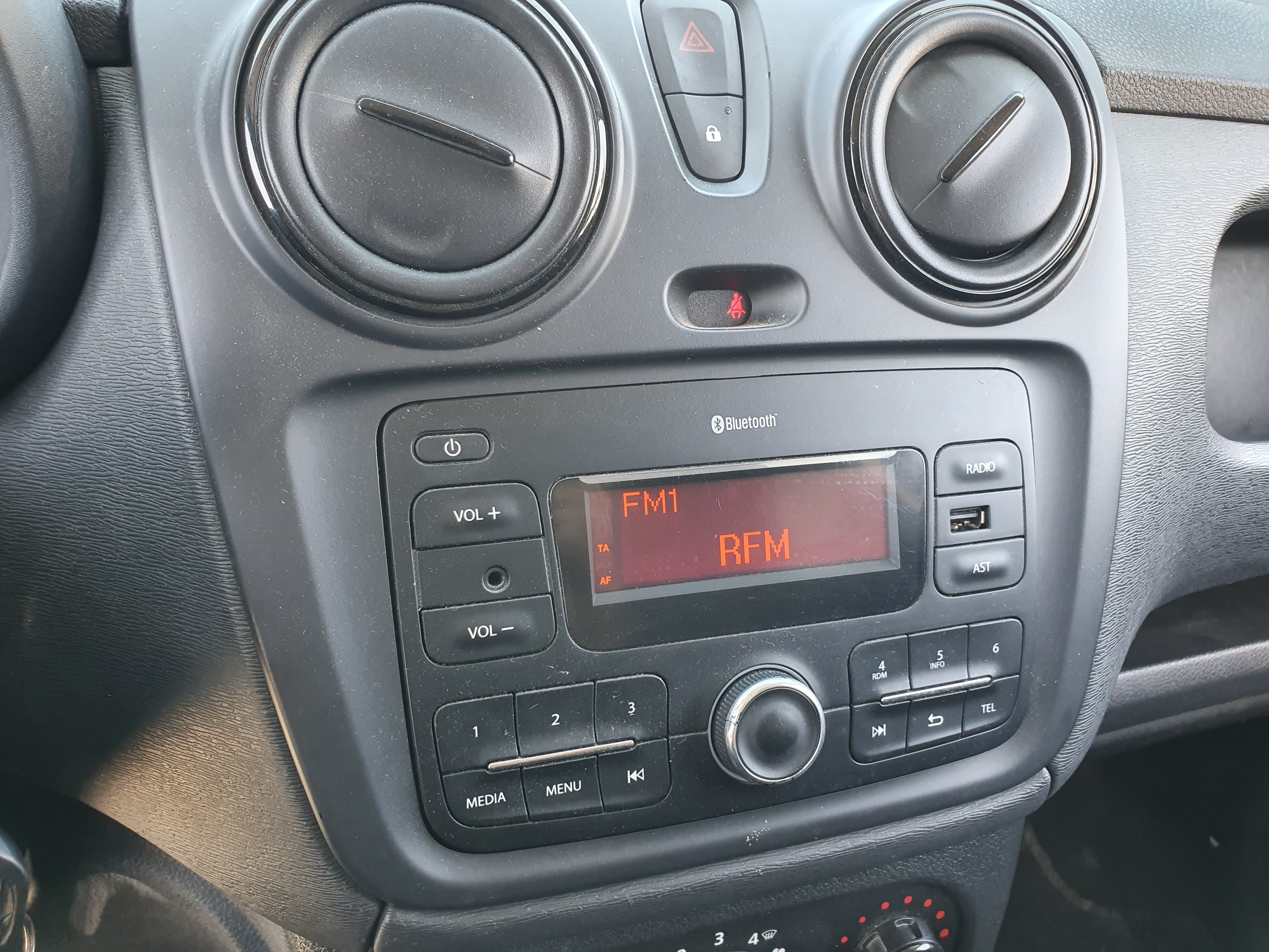 Dacia Dokker · Ano 2017 — imagem 24
