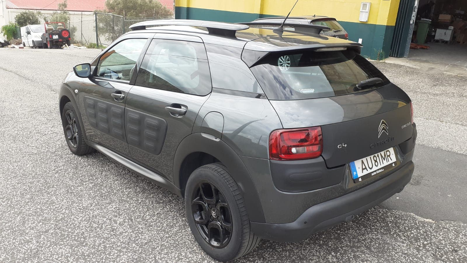 Citroën C4 Cactus · Ano 2015 — imagem 2
