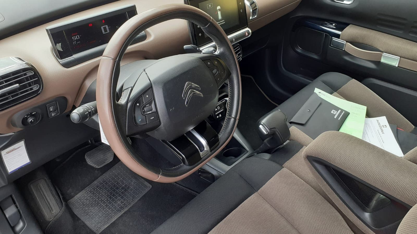 Citroën C4 Cactus · Ano 2015 — imagem 24
