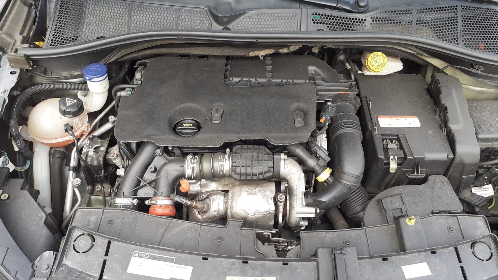 Citroën C4 Cactus · Ano 2015 — imagem 12