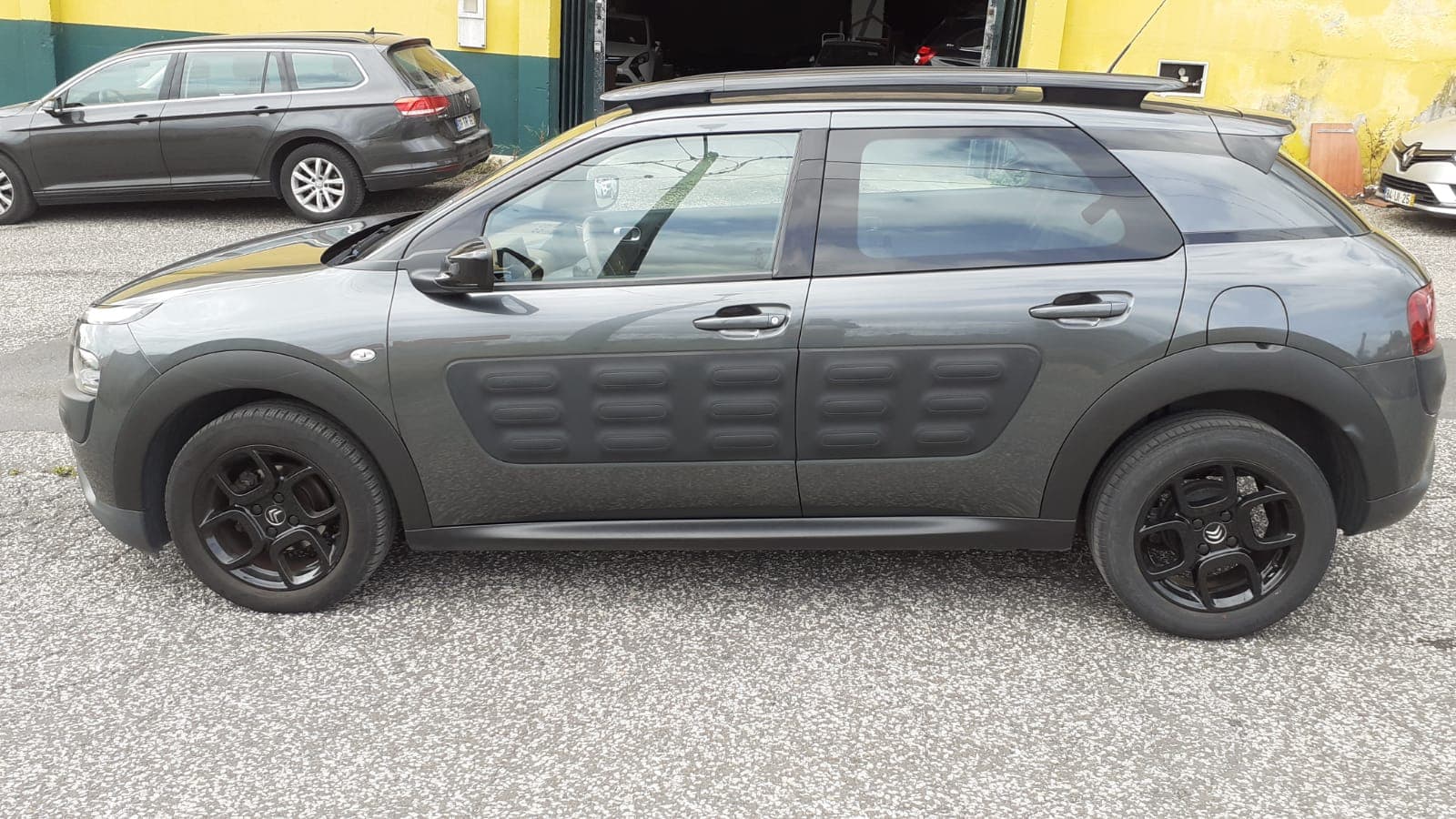 Citroën C4 Cactus · Ano 2015 — imagem 5