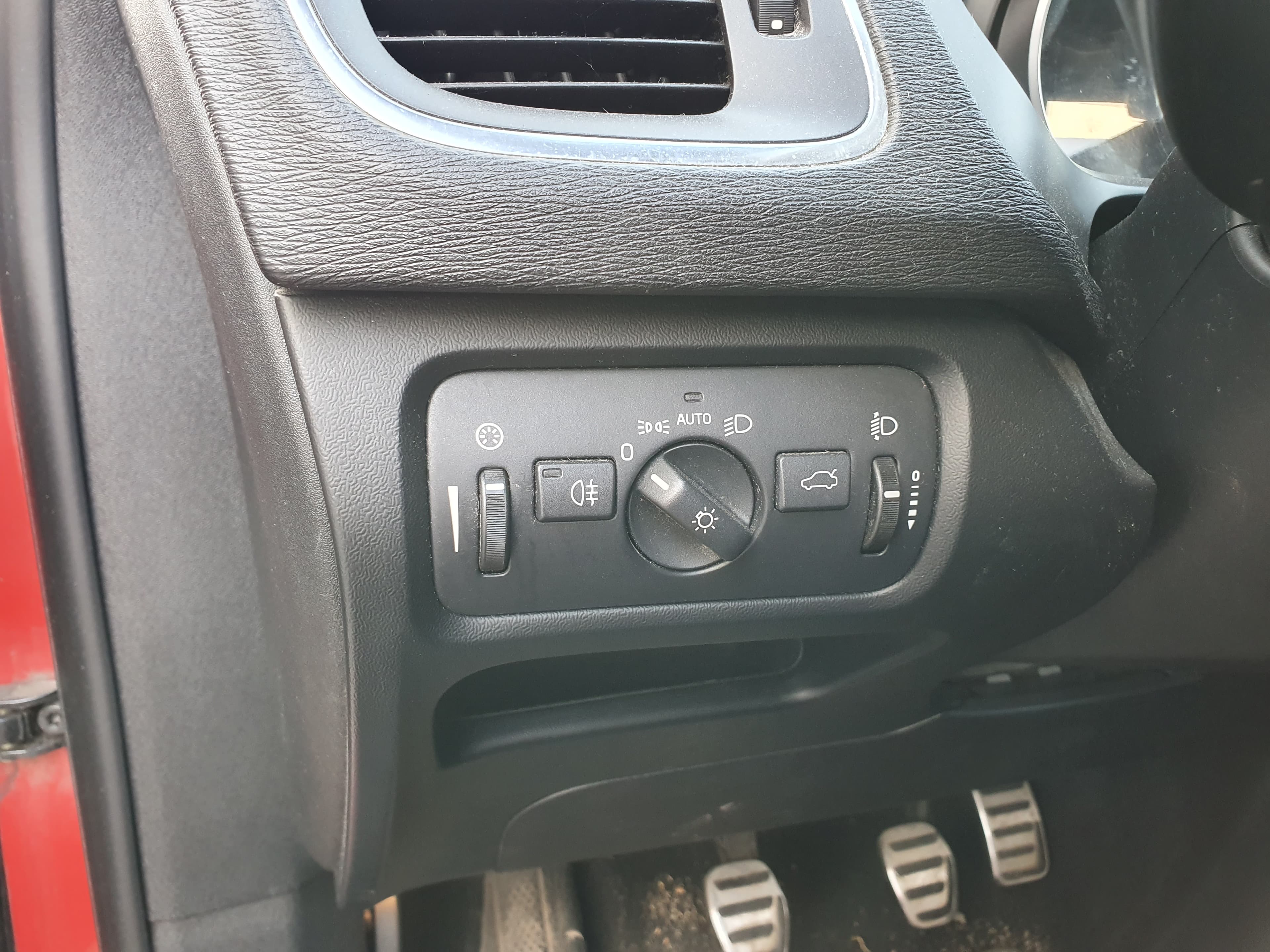 Volvo V40 · Ano 2013 — image 41