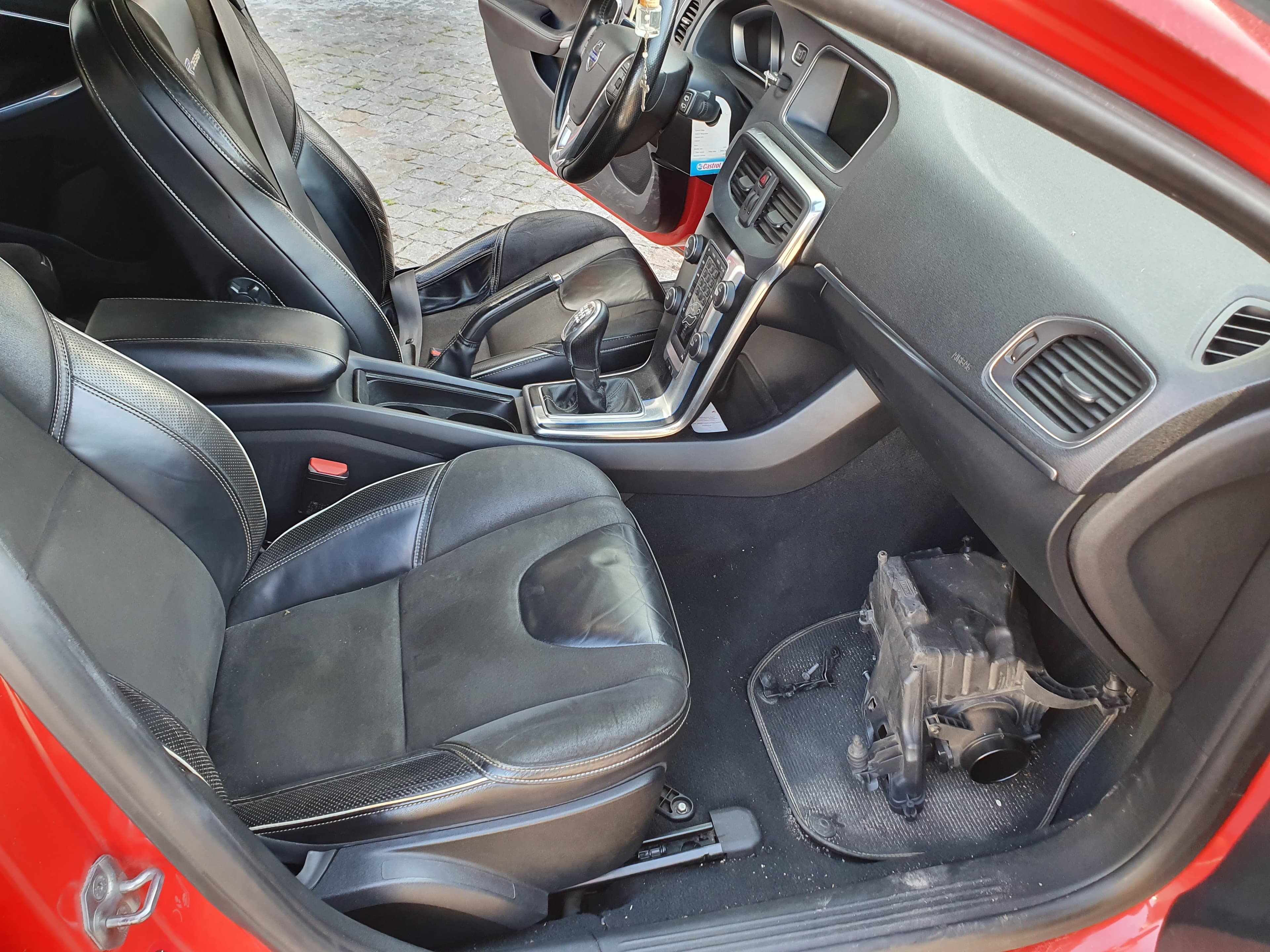 Volvo V40 · Ano 2013 — image 24