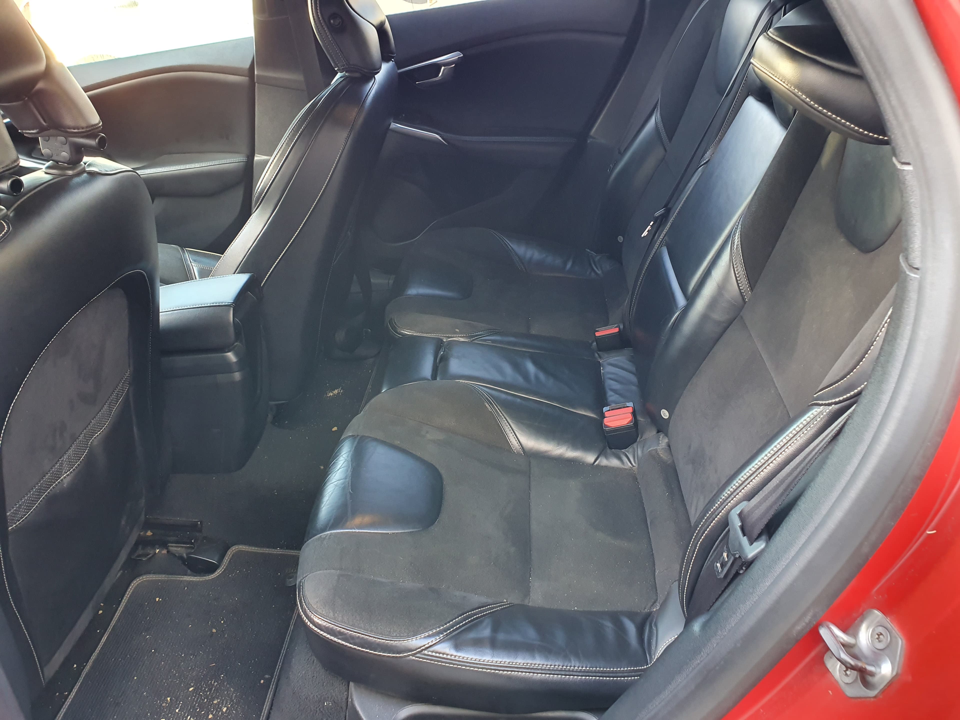 Volvo V40 · Ano 2013 — image 30
