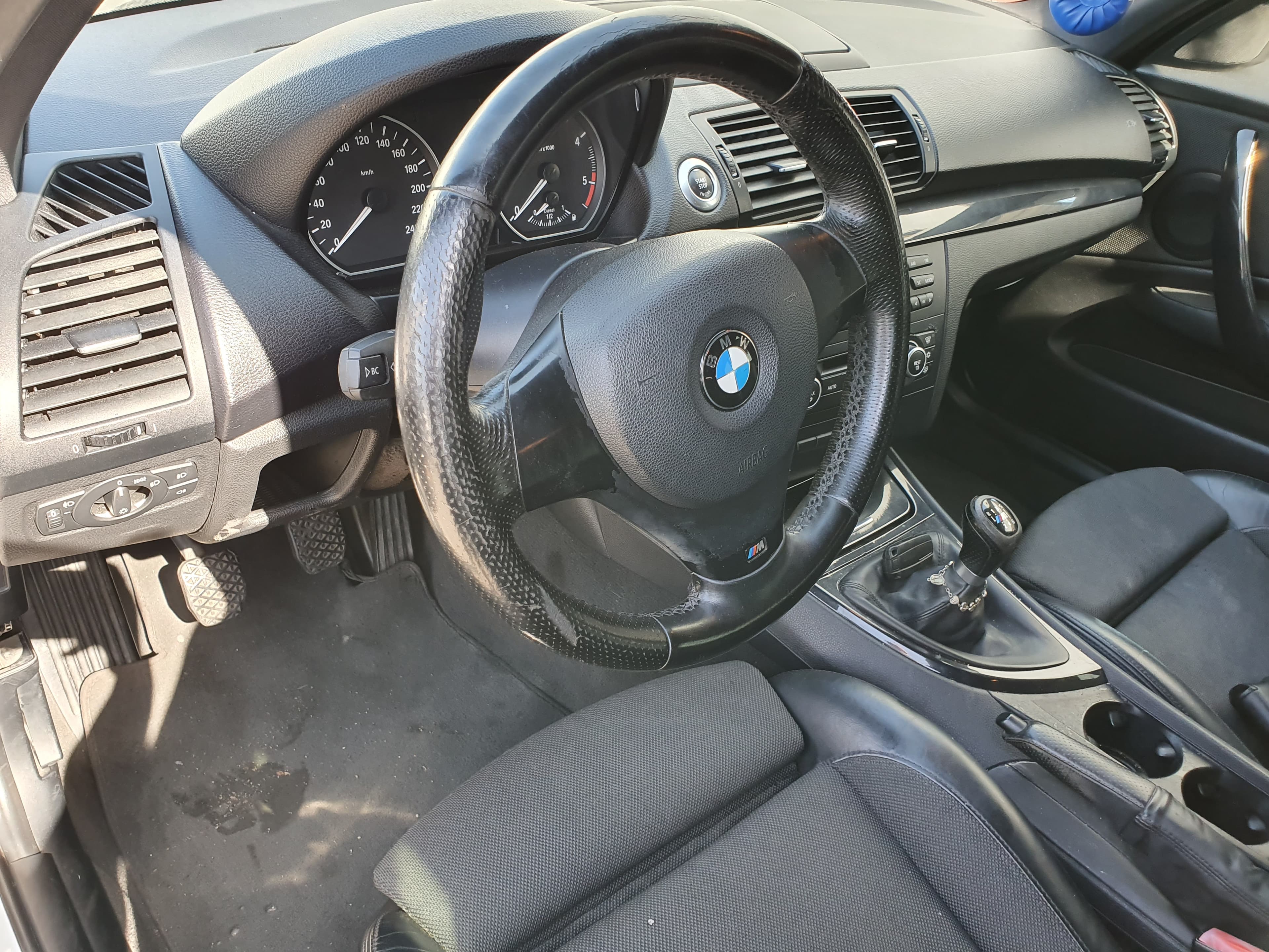 BMW 118D · Ano 2008 — imagen 33