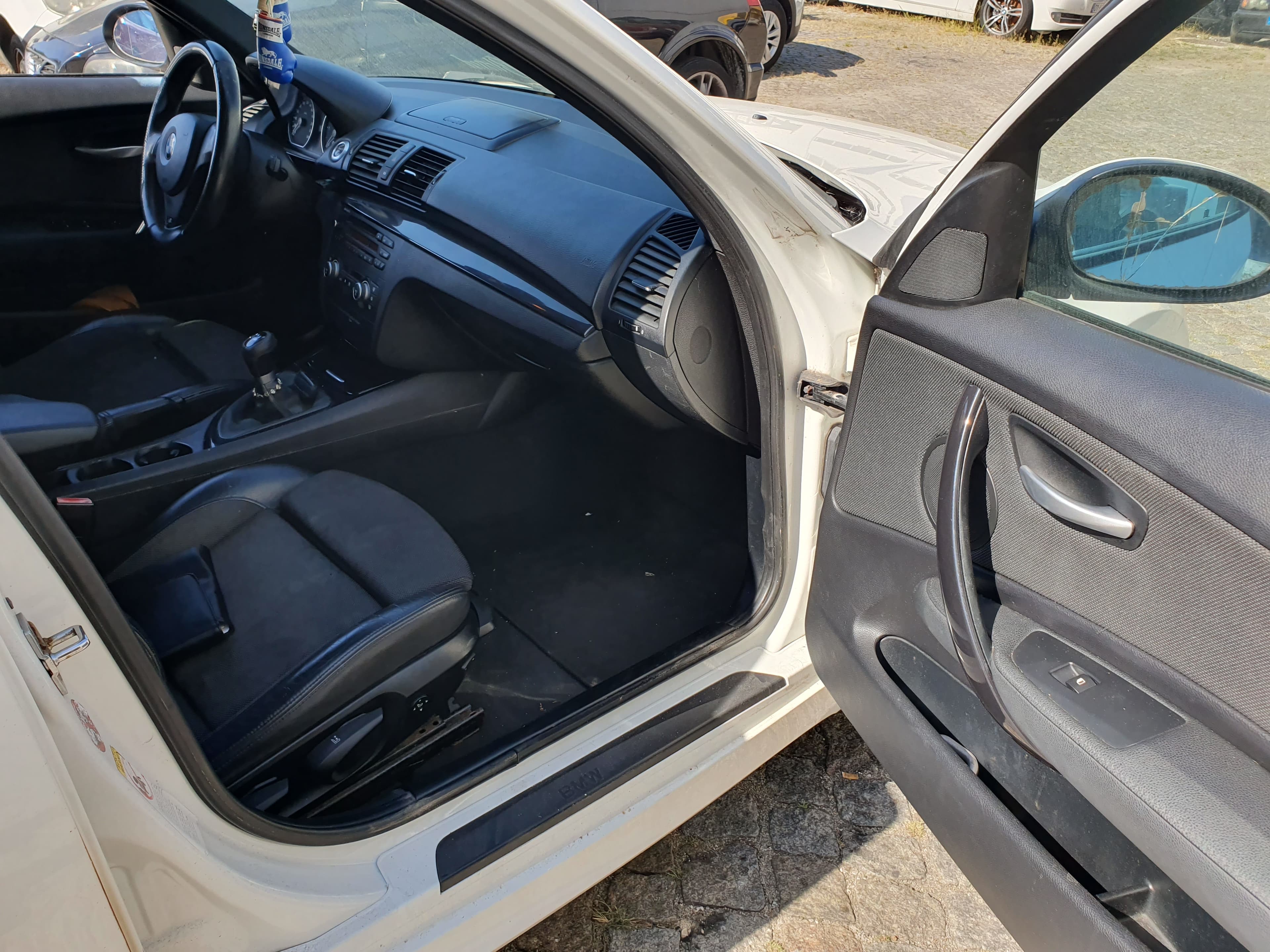 BMW 118D · Ano 2008 — imagen 30