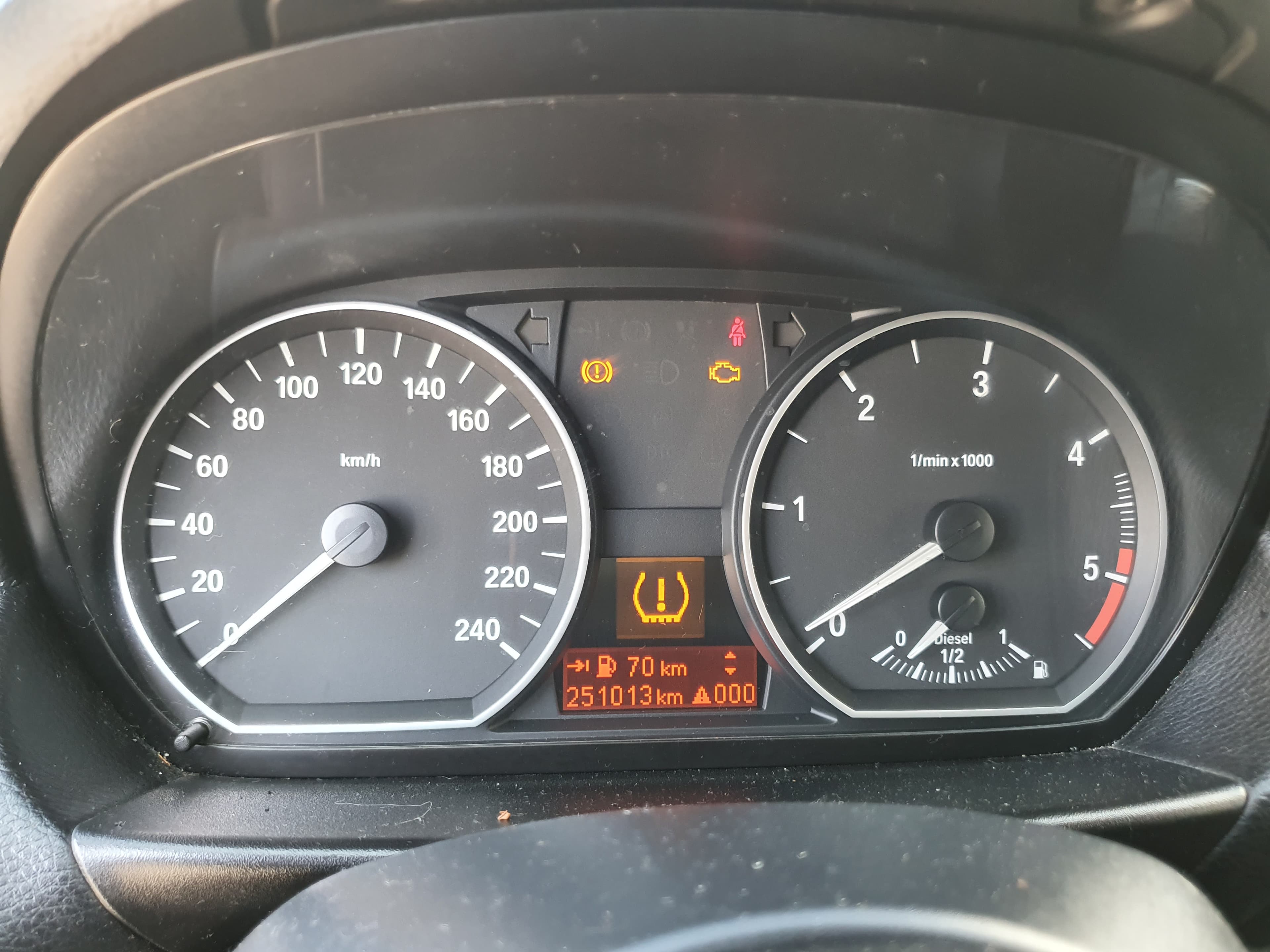 BMW 118D · Ano 2008 — imagen 40