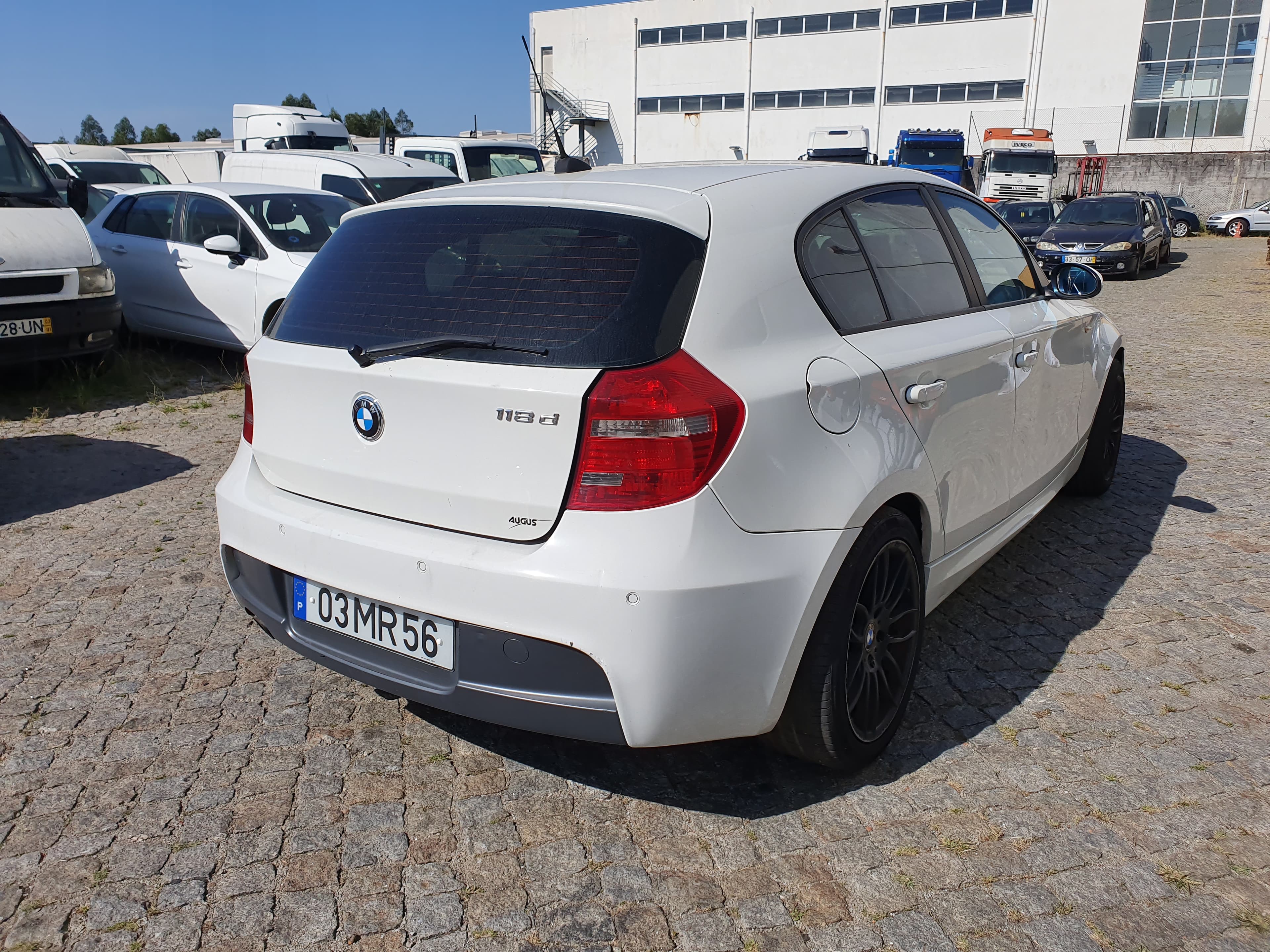 BMW 118D · Ano 2008 — imagen 5