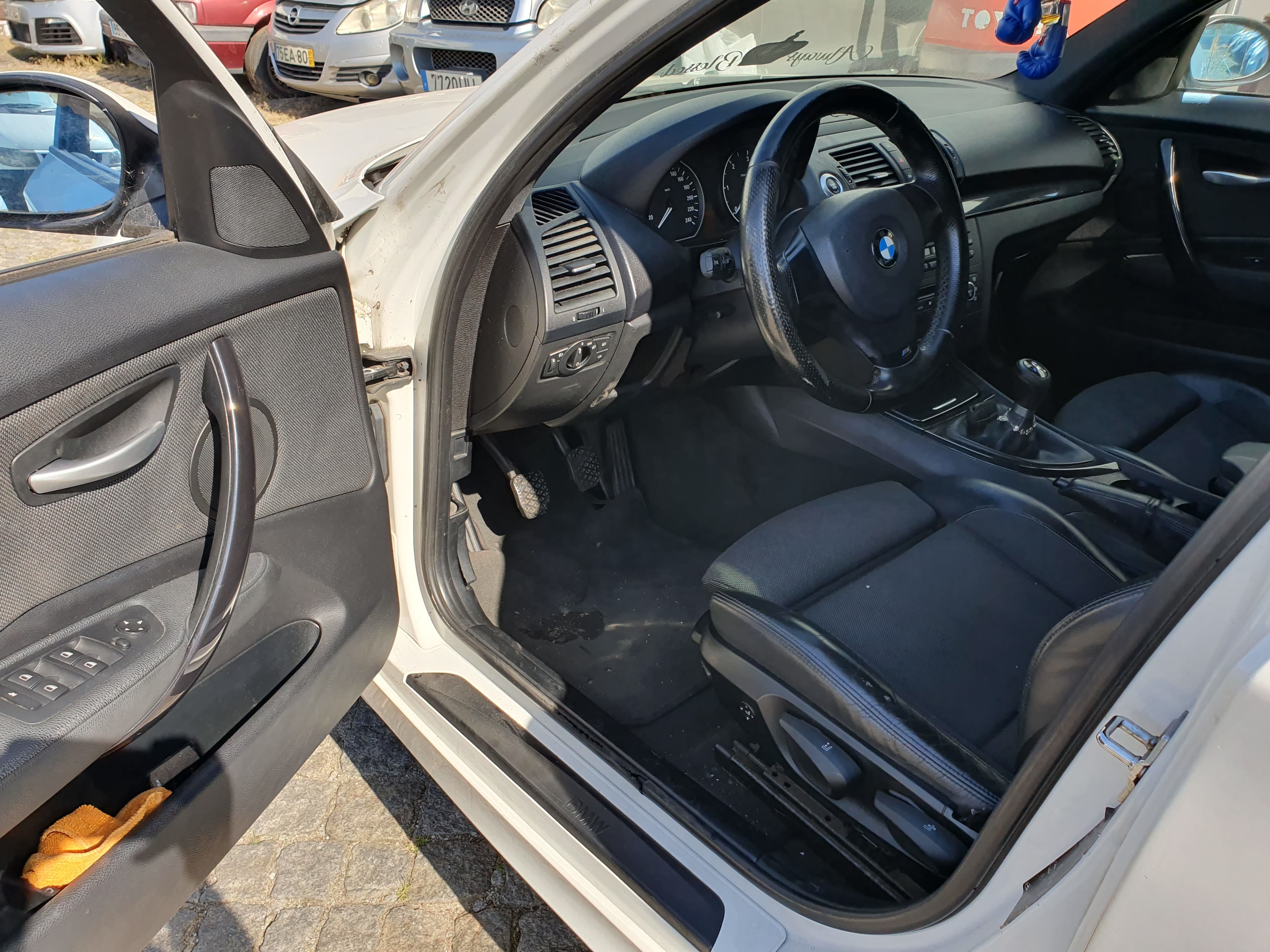 BMW 118D · Ano 2008 — imagen 21