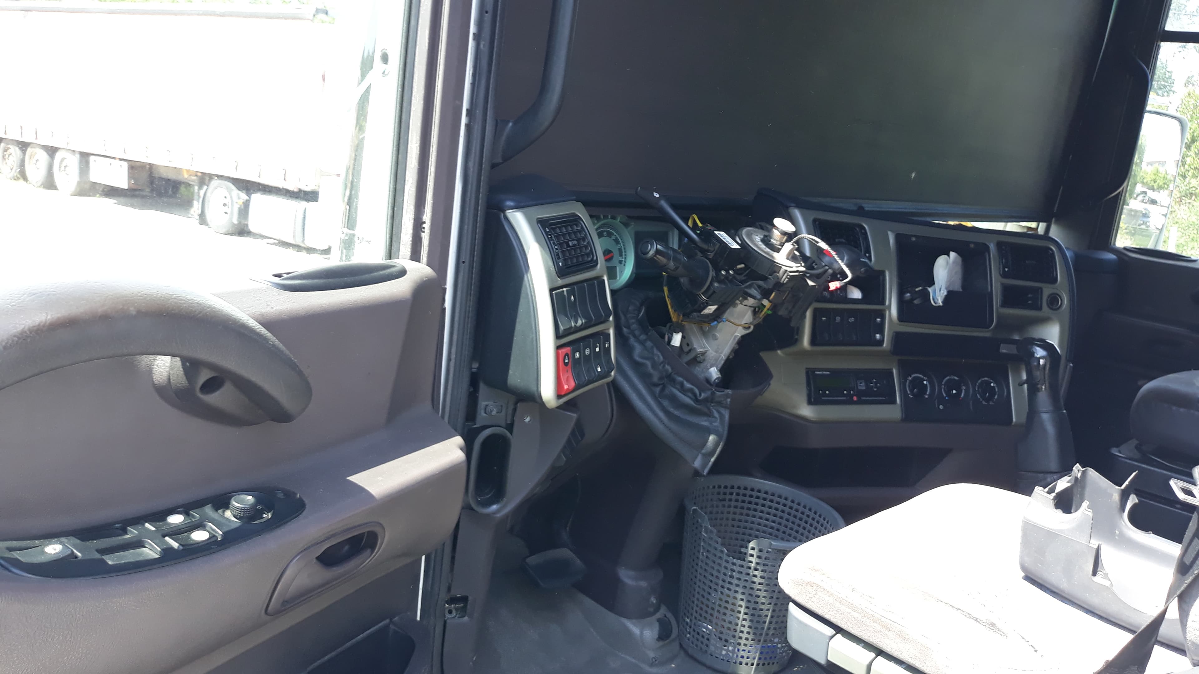 Trator Renault Magnum 460dxi — imagem 5