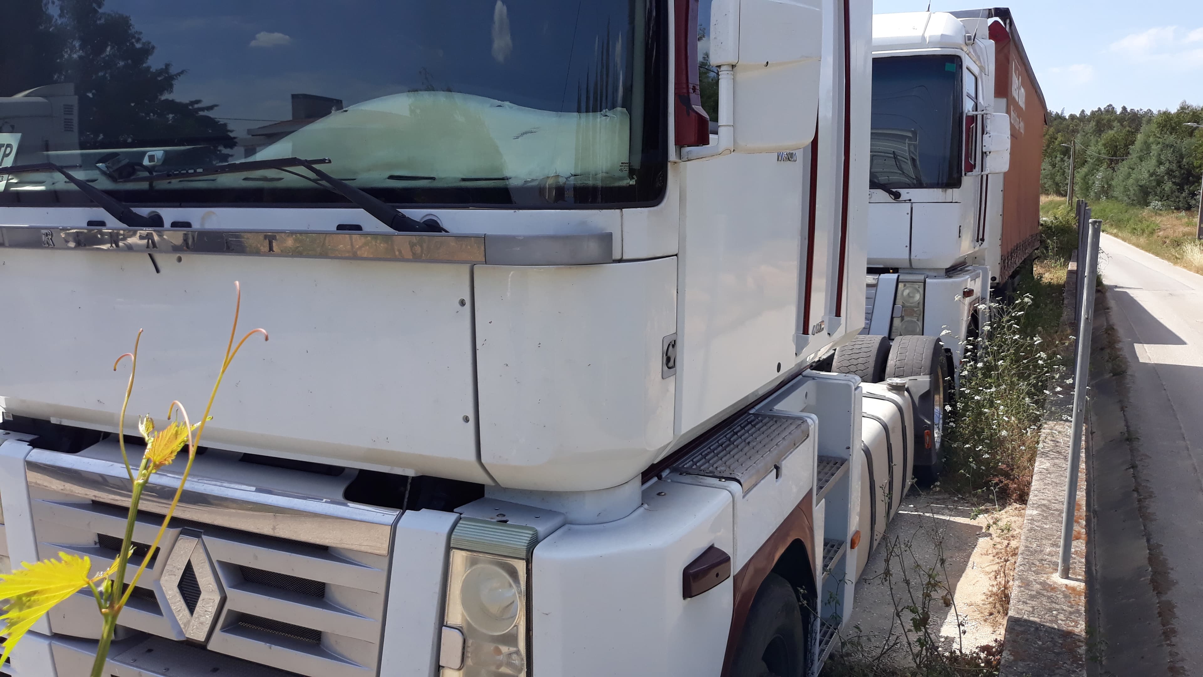 Trator Renault Magnum 440dxi — imagem 3