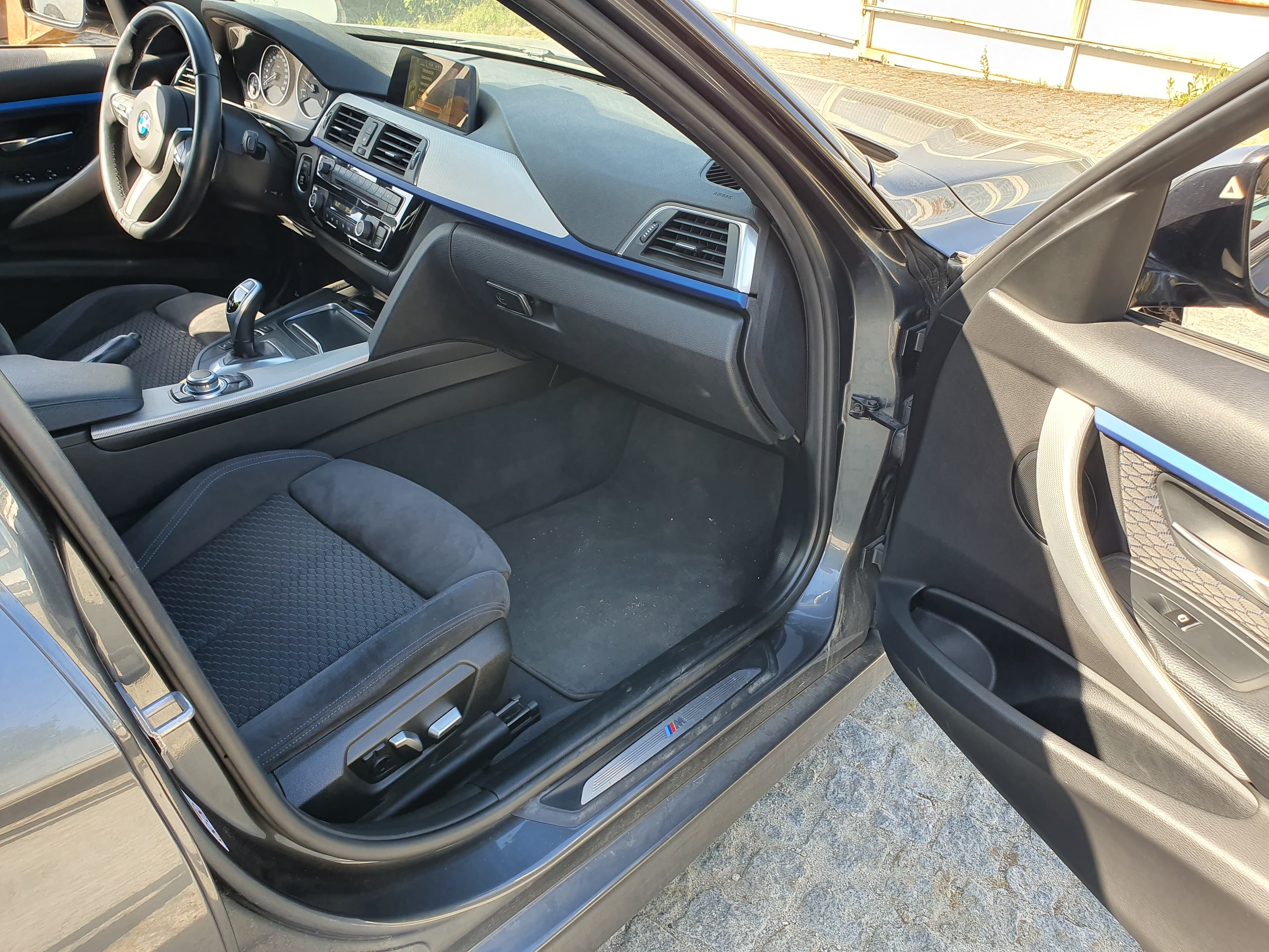 BMW 320 D X Drive · Ano 2017 — imagen 23