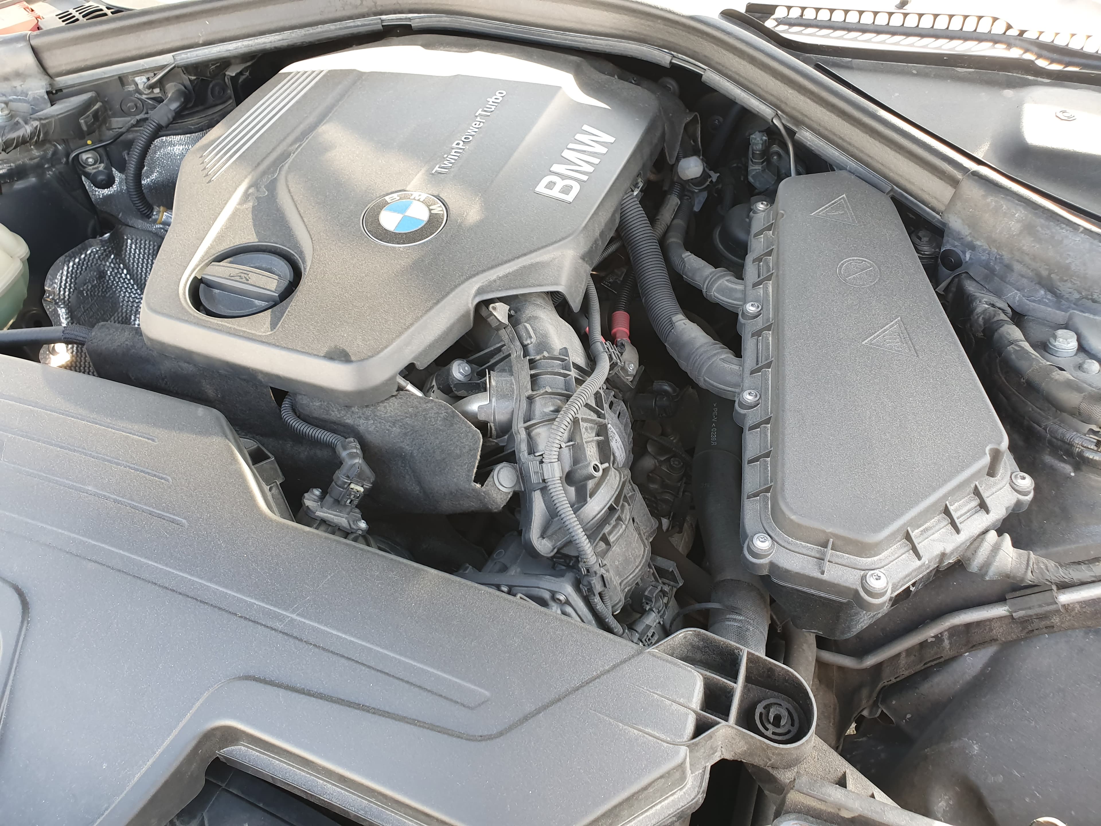 BMW 320 D X Drive · Ano 2017 — imagen 12