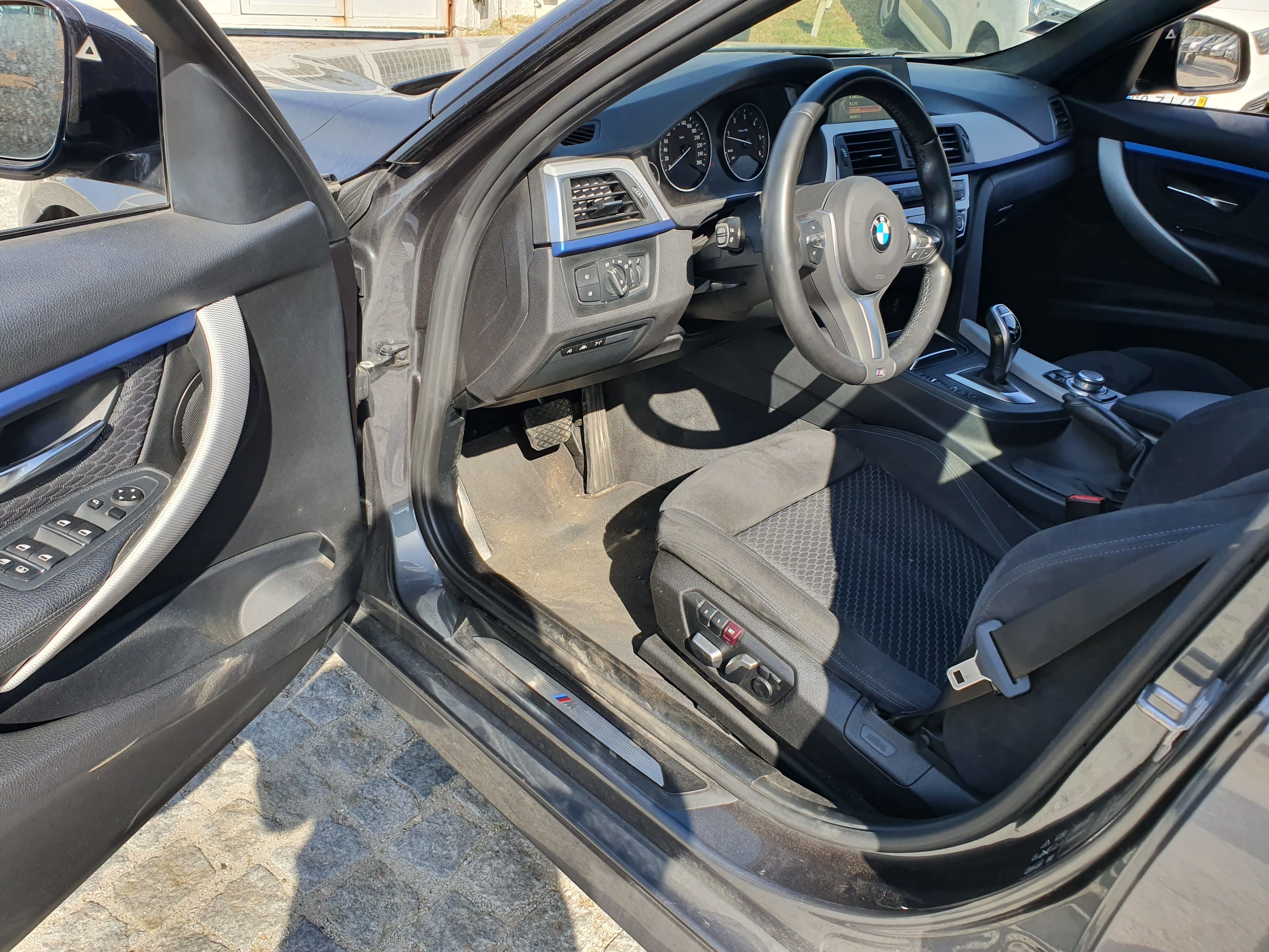 BMW 320 D X Drive · Ano 2017 — imagen 32