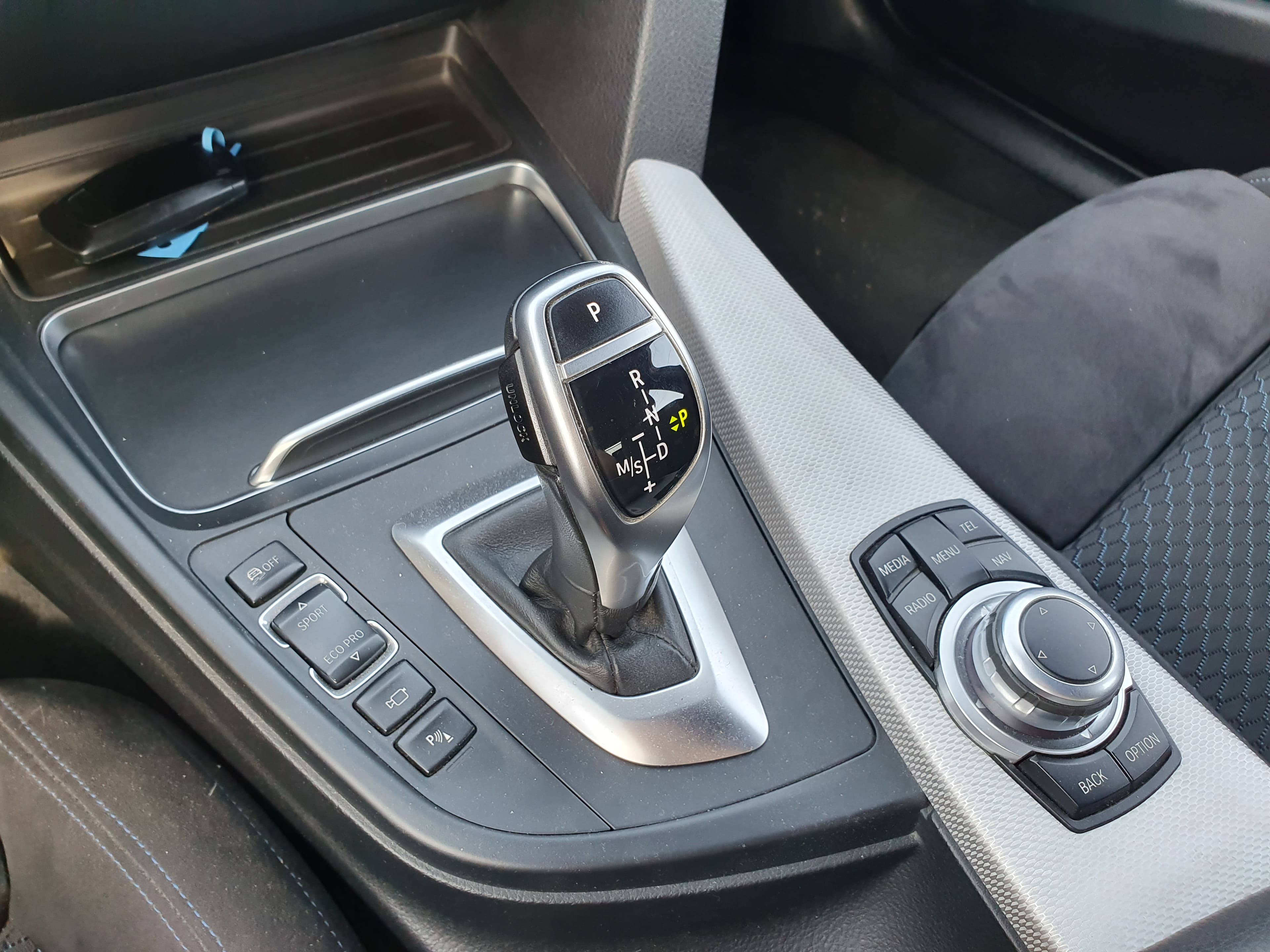 BMW 320 D X Drive · Ano 2017 — imagen 37