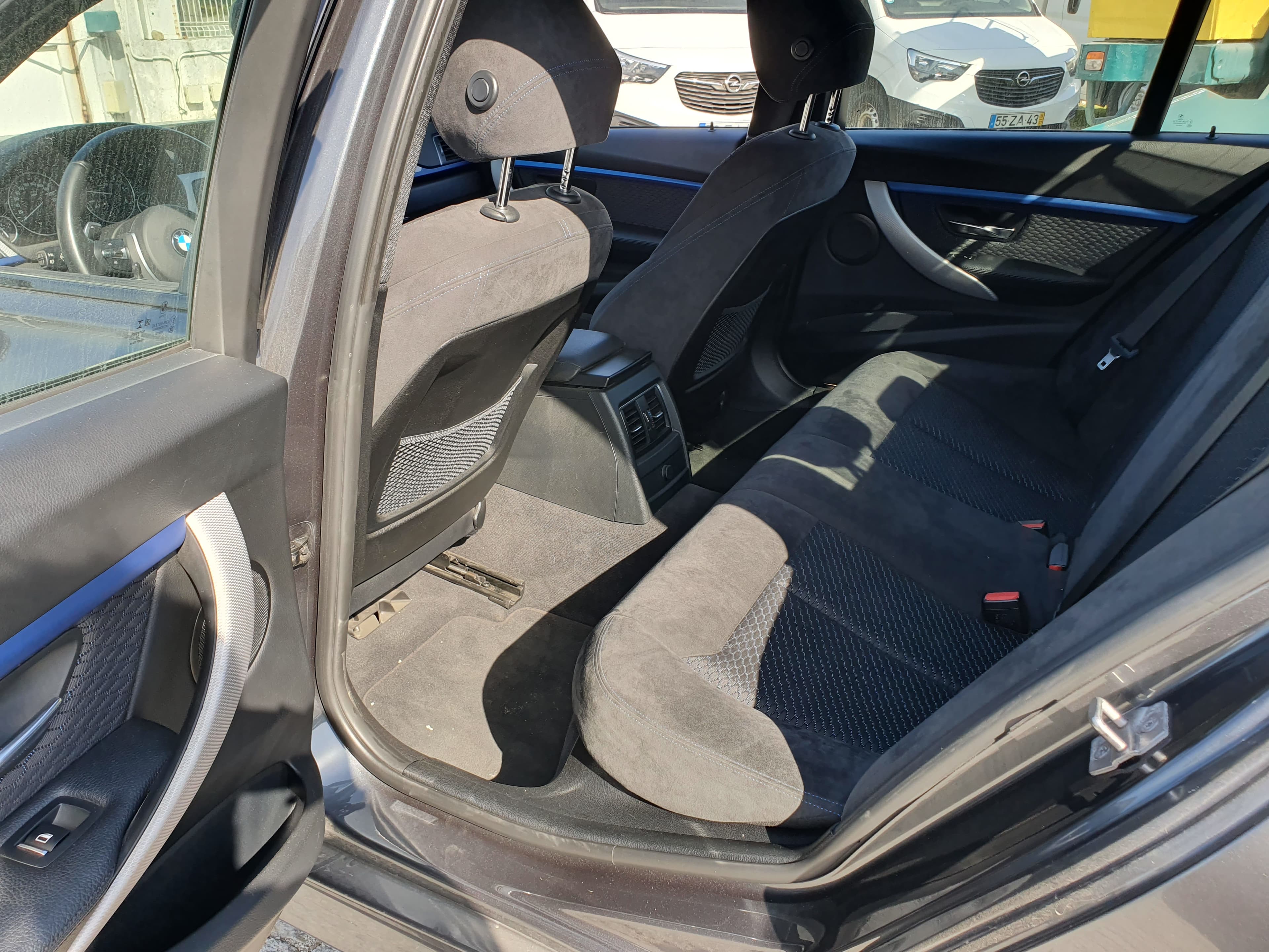 BMW 320 D X Drive · Ano 2017 — imagen 29