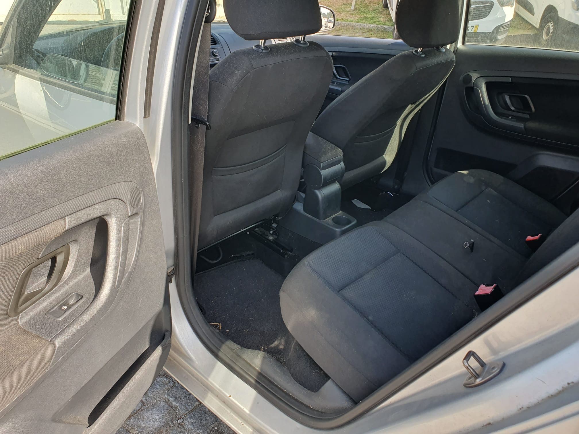 Skoda Fábia 1.6 TDI · Ano 2010 — imagen 35